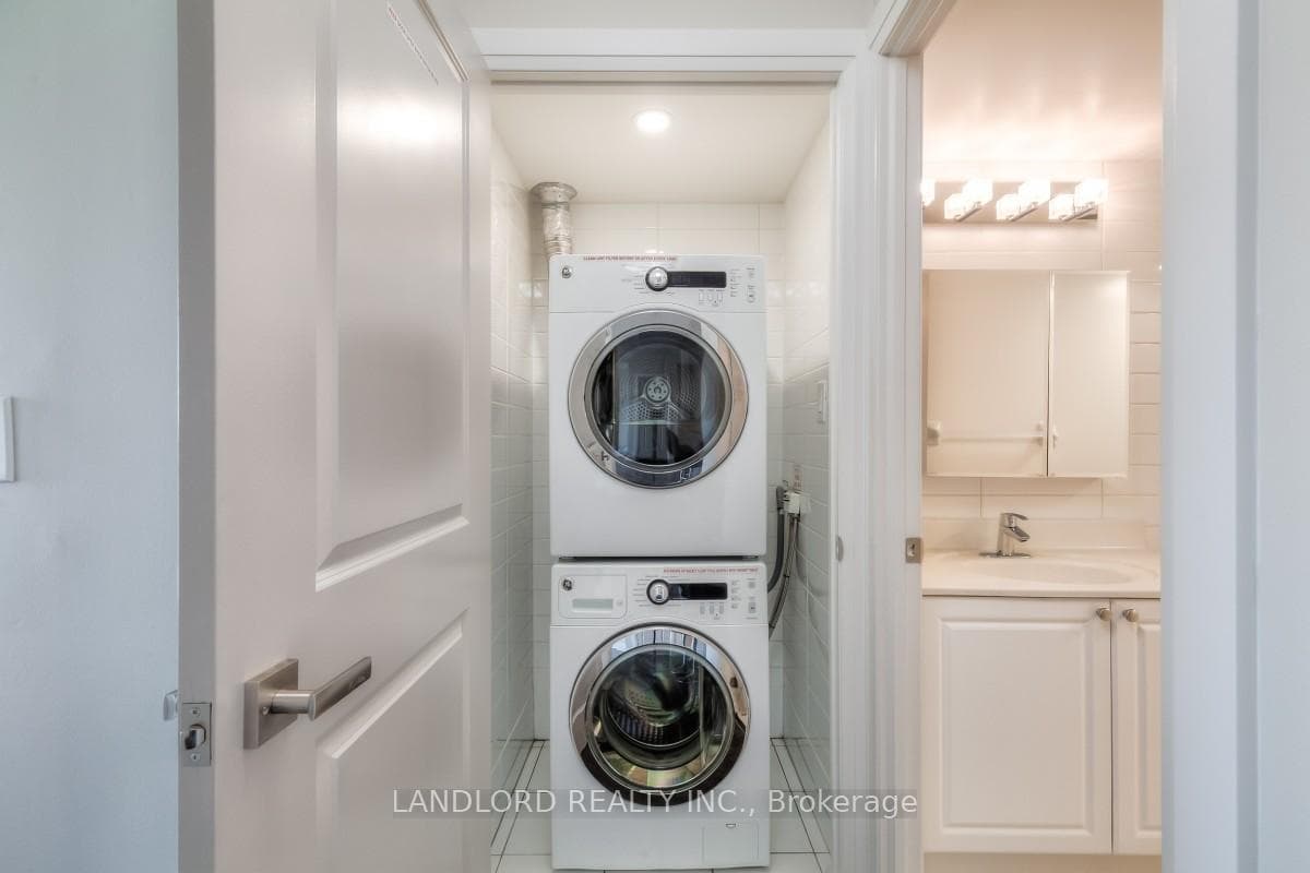 18 Valley Woods Road Unit 606 photo 19
