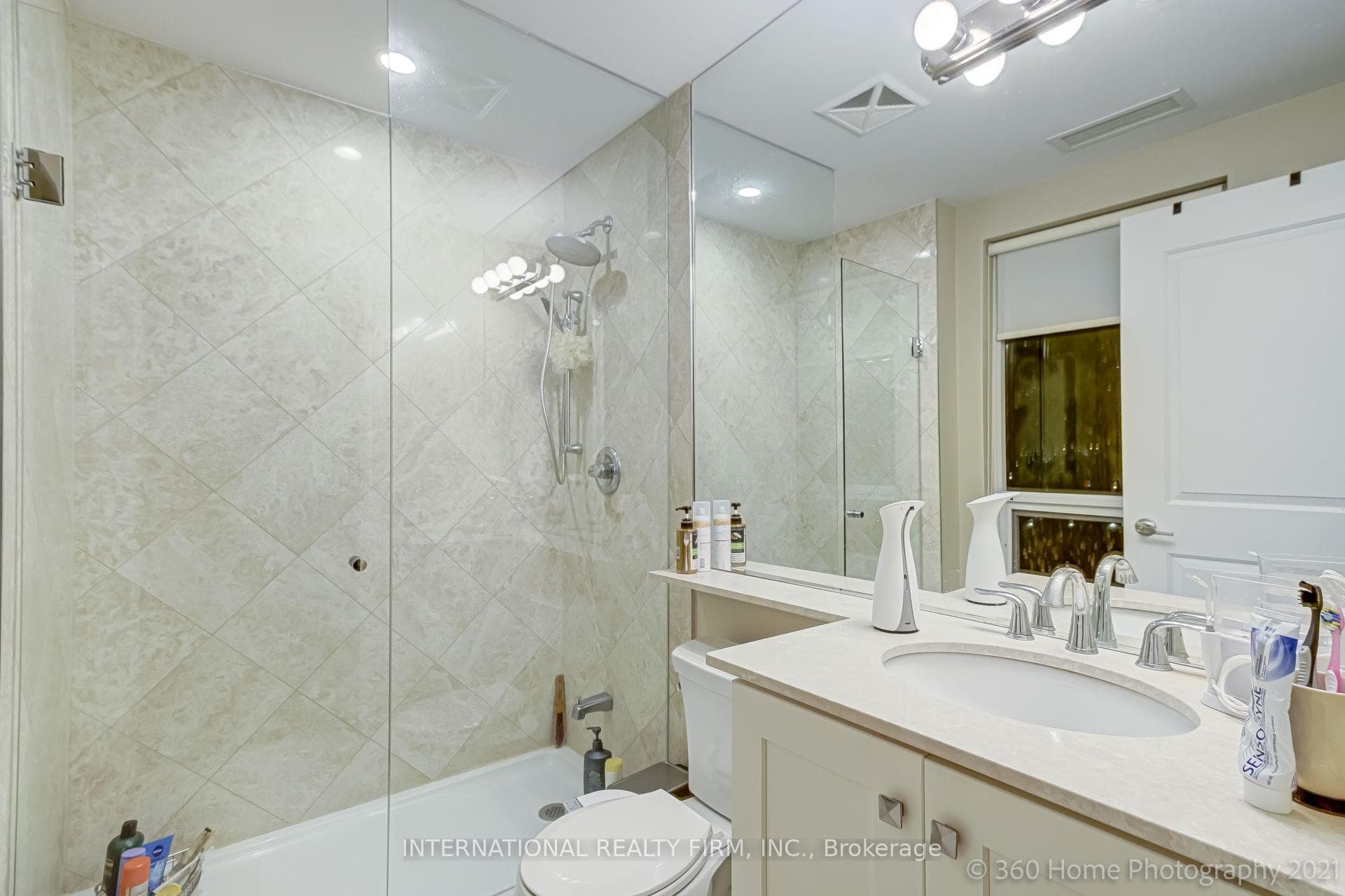 9255 Jane Street Unit 1105 photo 21