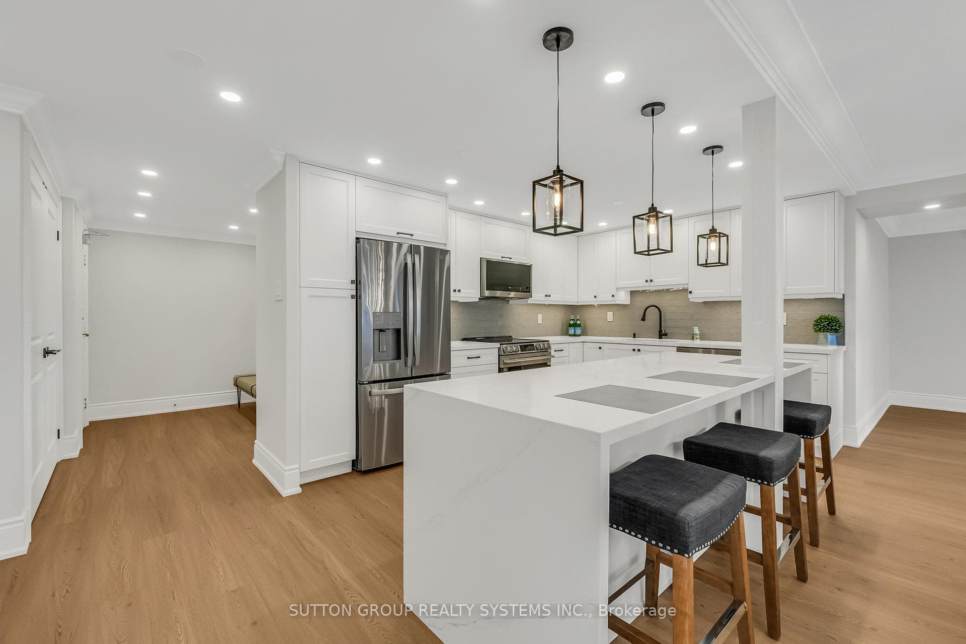 2185 Marine Drive Unit 508 photo 11