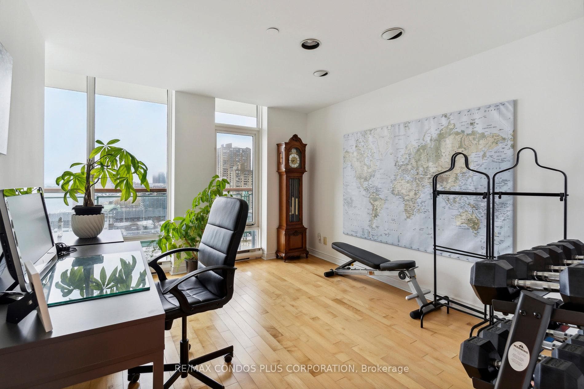 211 Queens Quay Unit 1102 photo 19