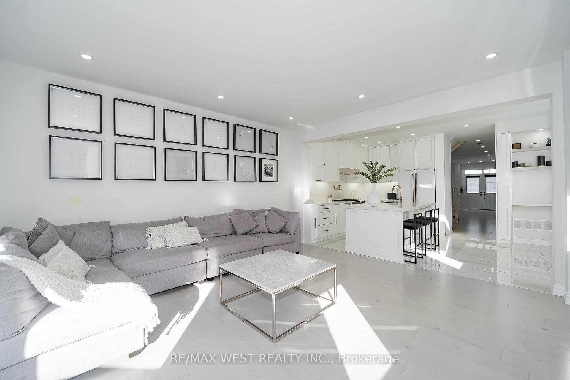 61 Bellefond Street photo 3