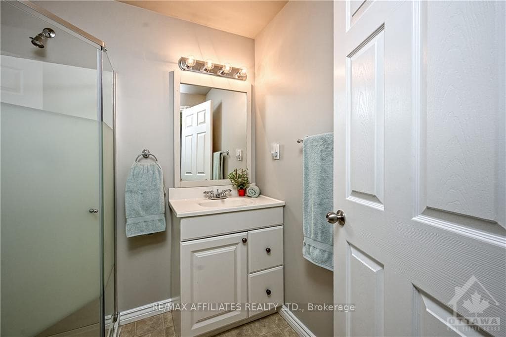 1597 DUPLANTE Avenue photo 26