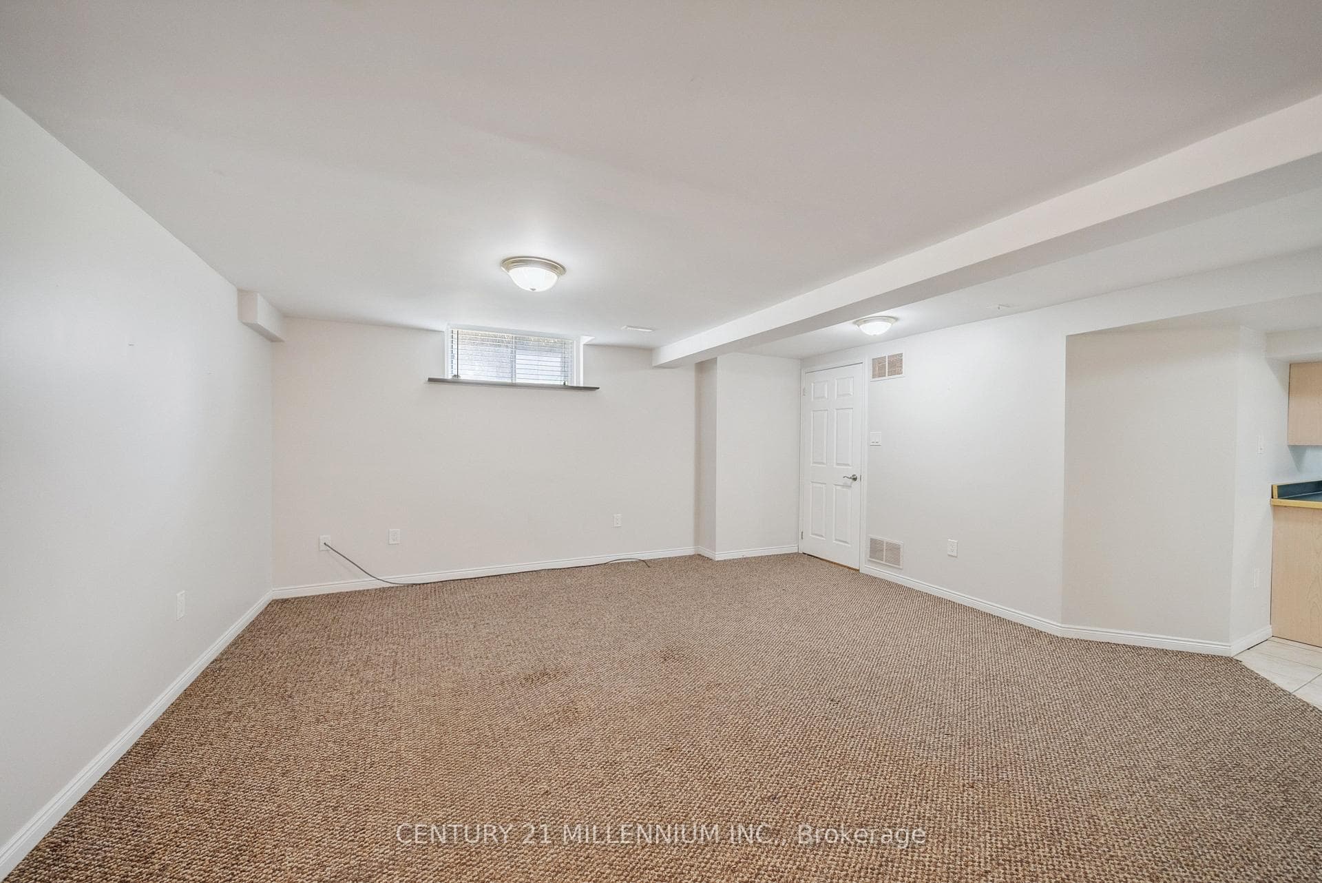 23 Underhill Crescent photo 32