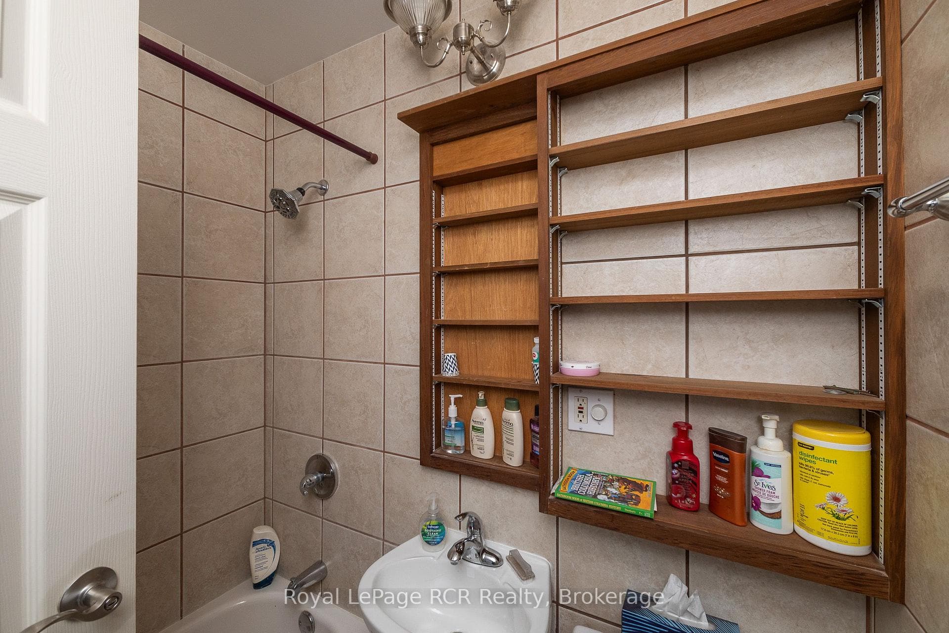 1218 1st Avenue photo 24