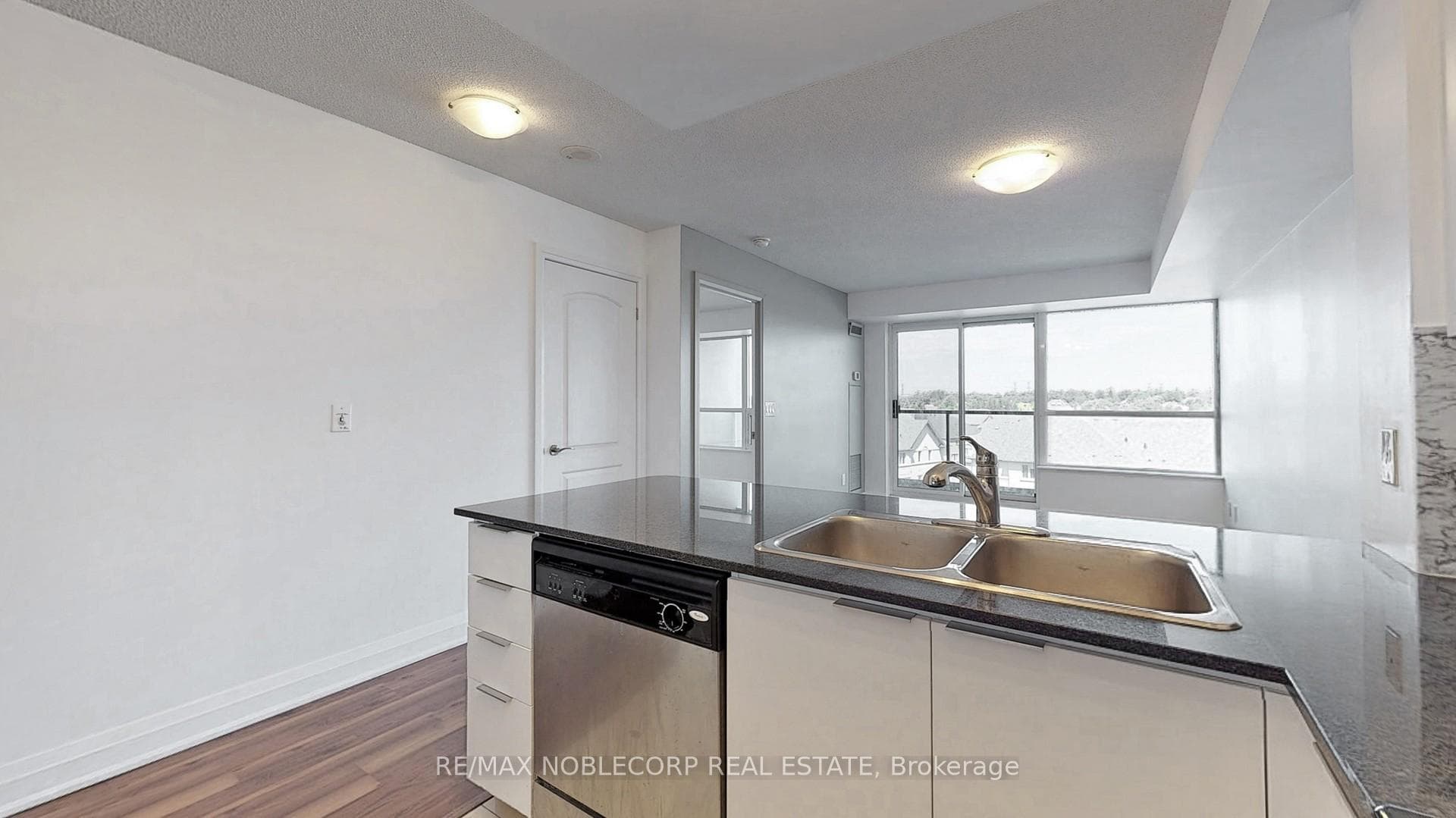 20 North Park Road Unit 516 photo 22