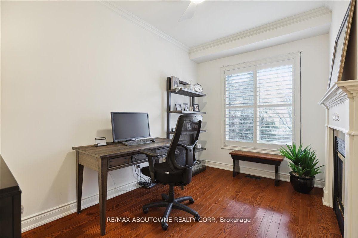 174 Tawny Crescent photo 18