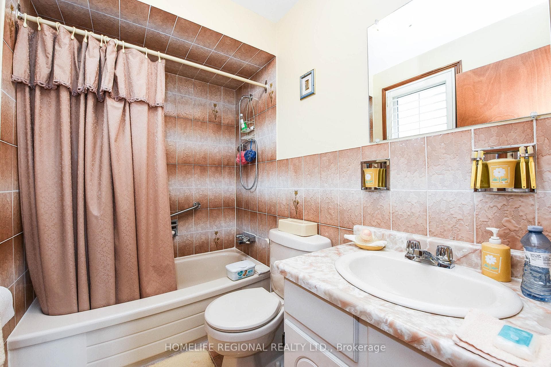 3175 Fairfox Crescent photo 29