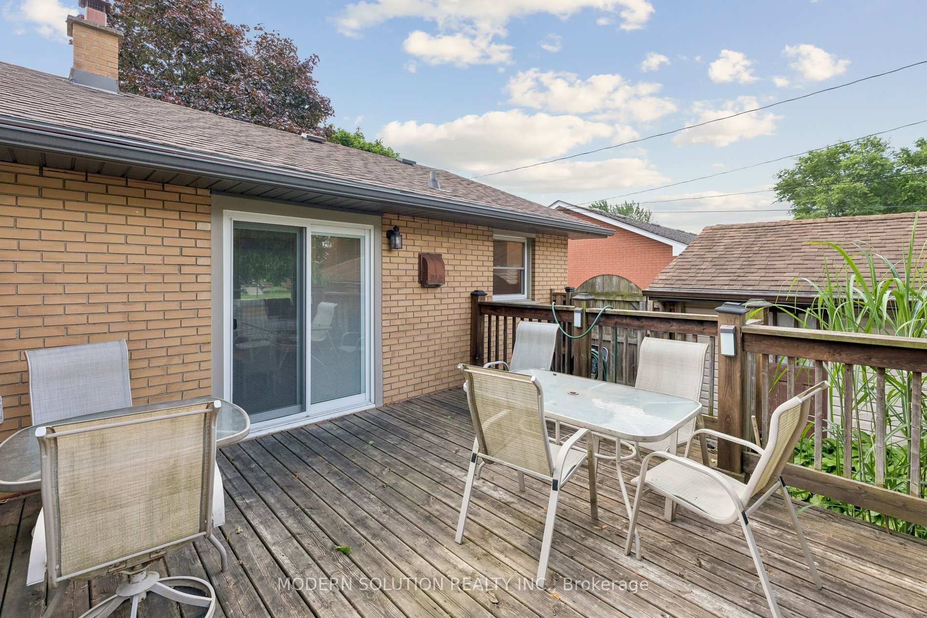 61 Godfrey Drive photo 40