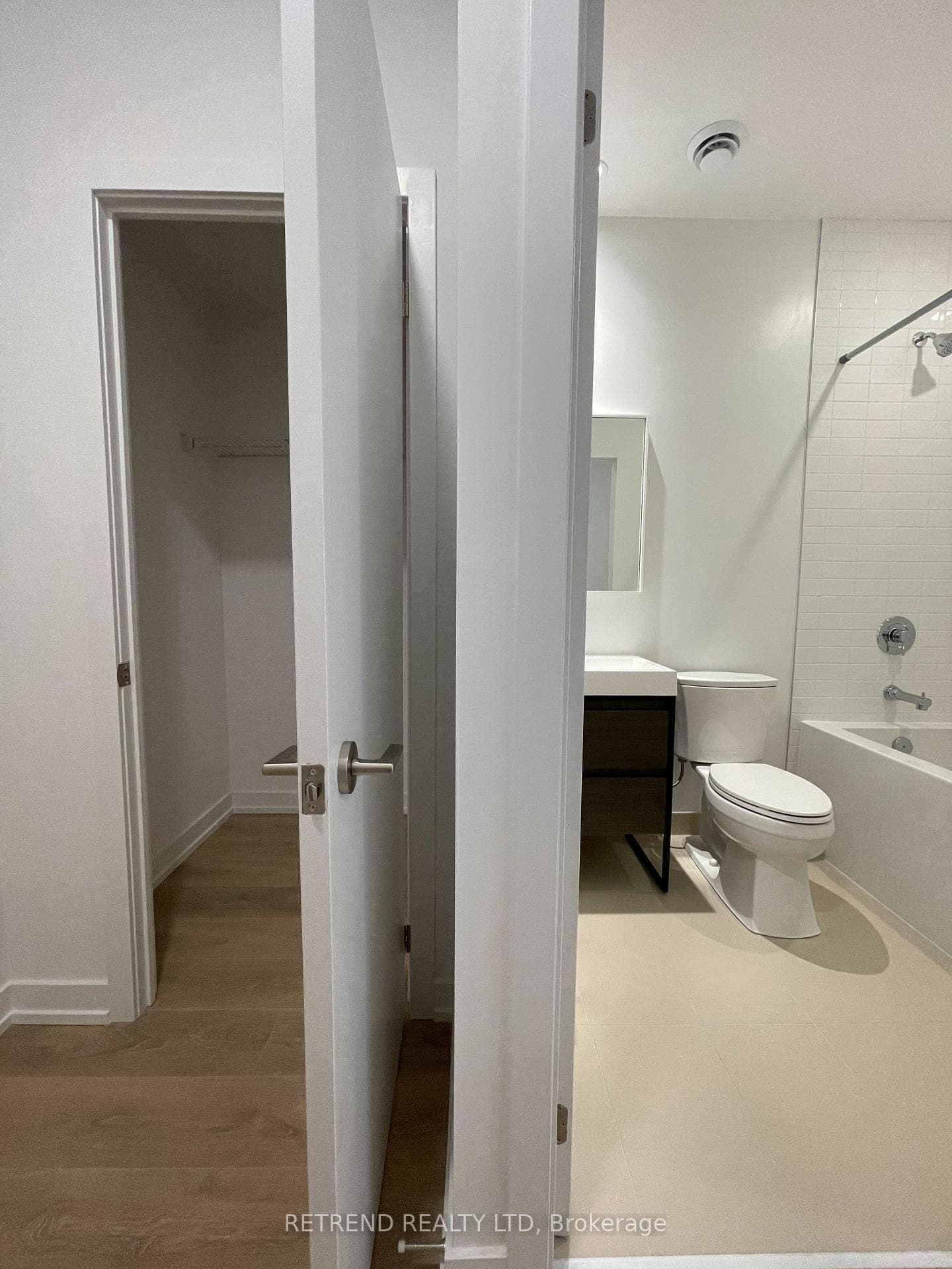 150 logan Avenue Unit 113 photo 4