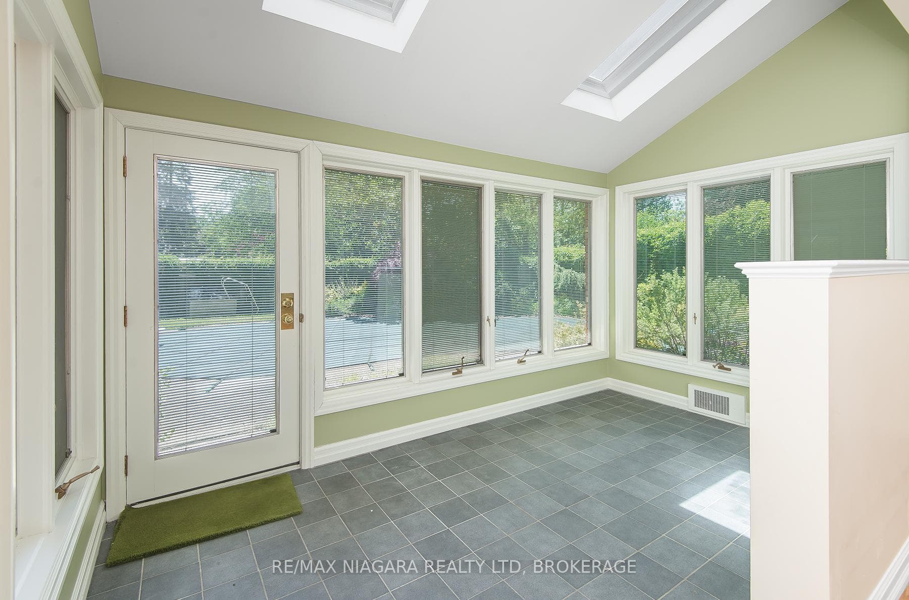 6254 Gore Street photo 21