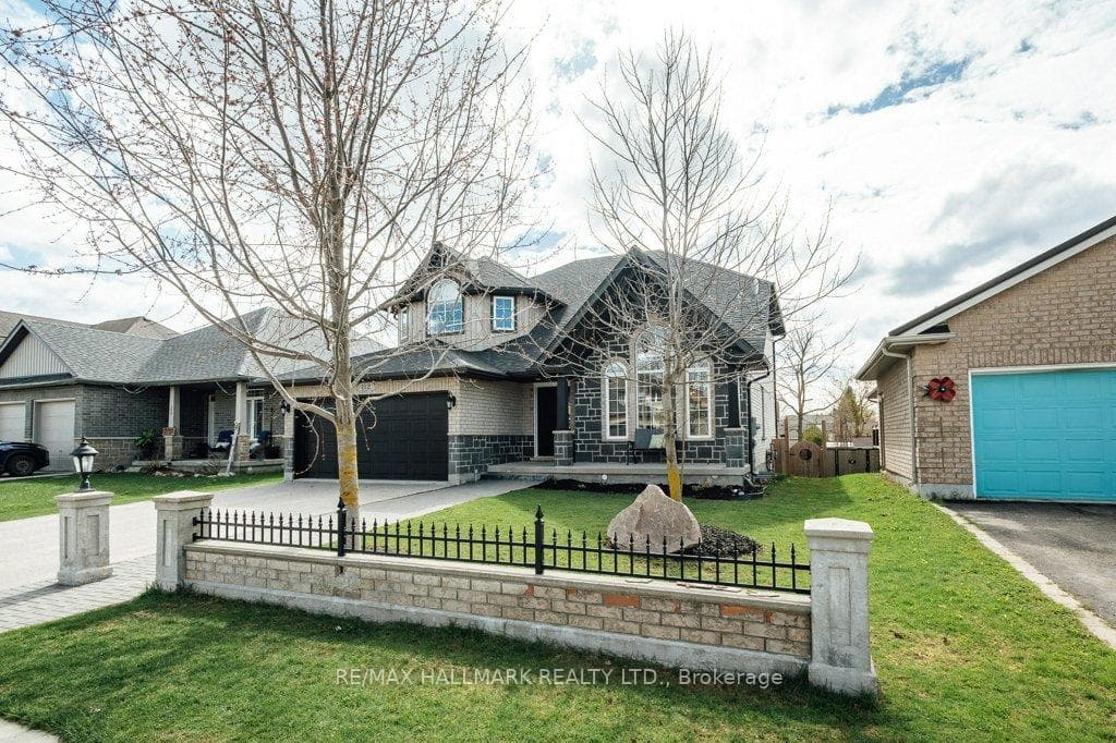 112 Schmidt Drive photo 1