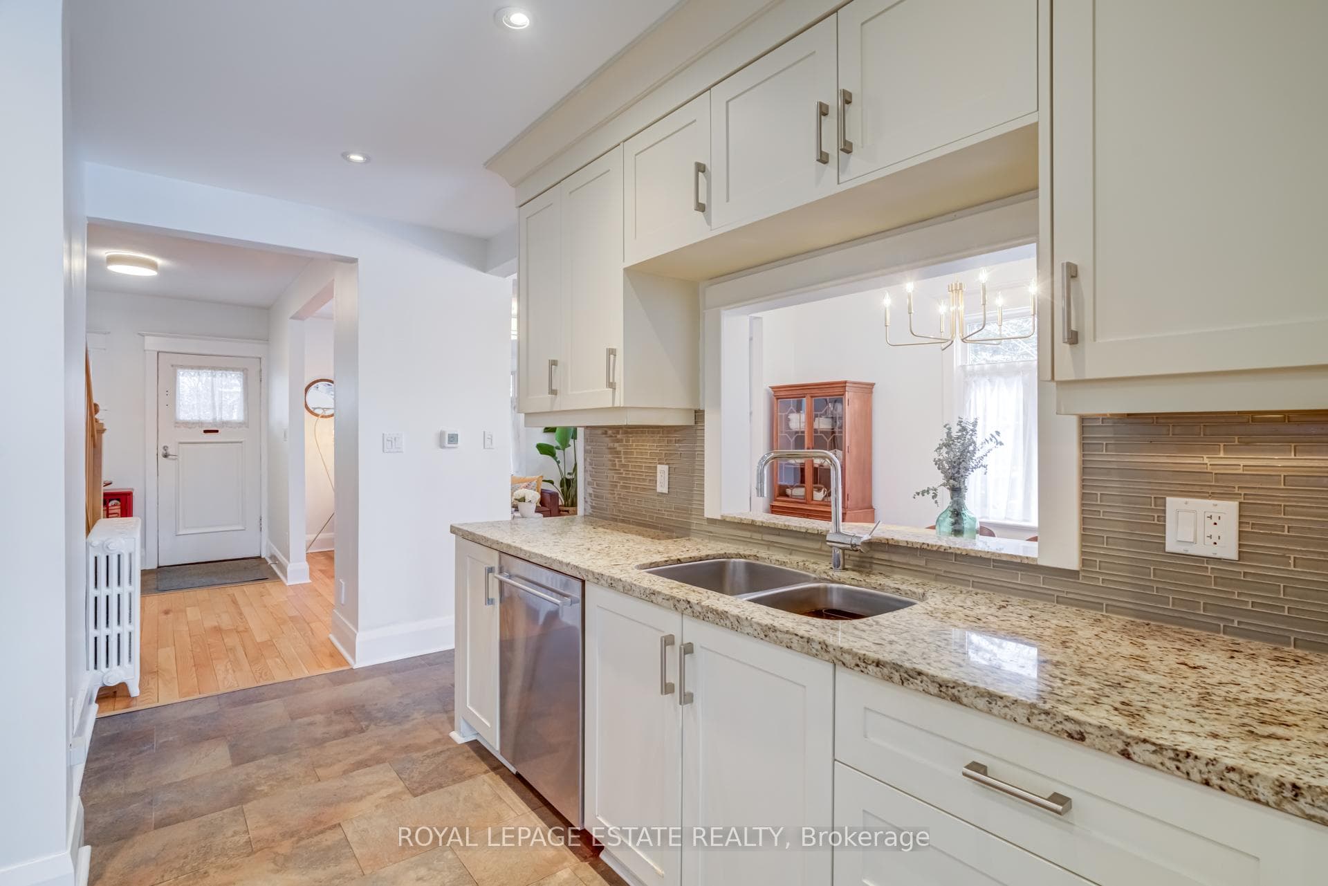 33 Ladykirk Avenue photo 14