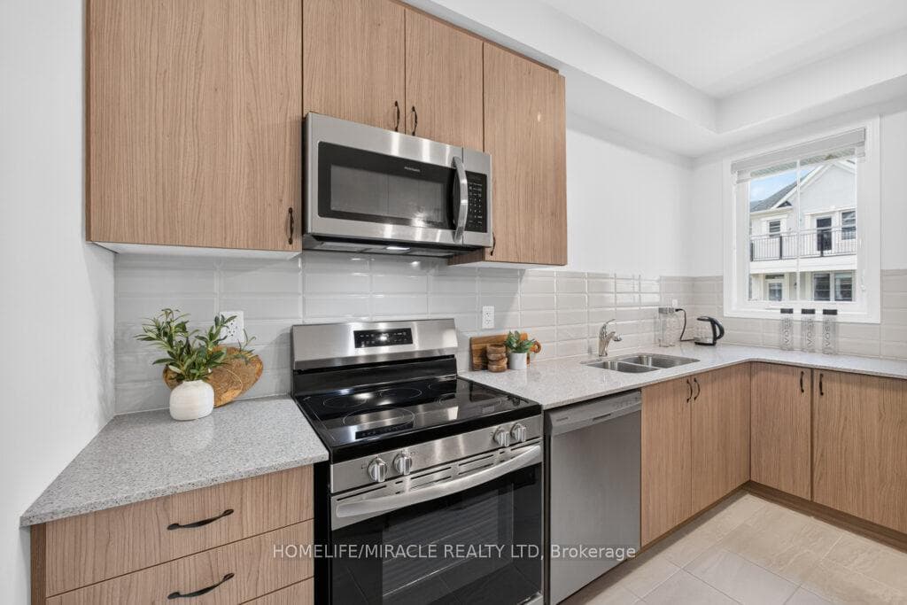 1317 Leriche Way Unit 76 photo 14