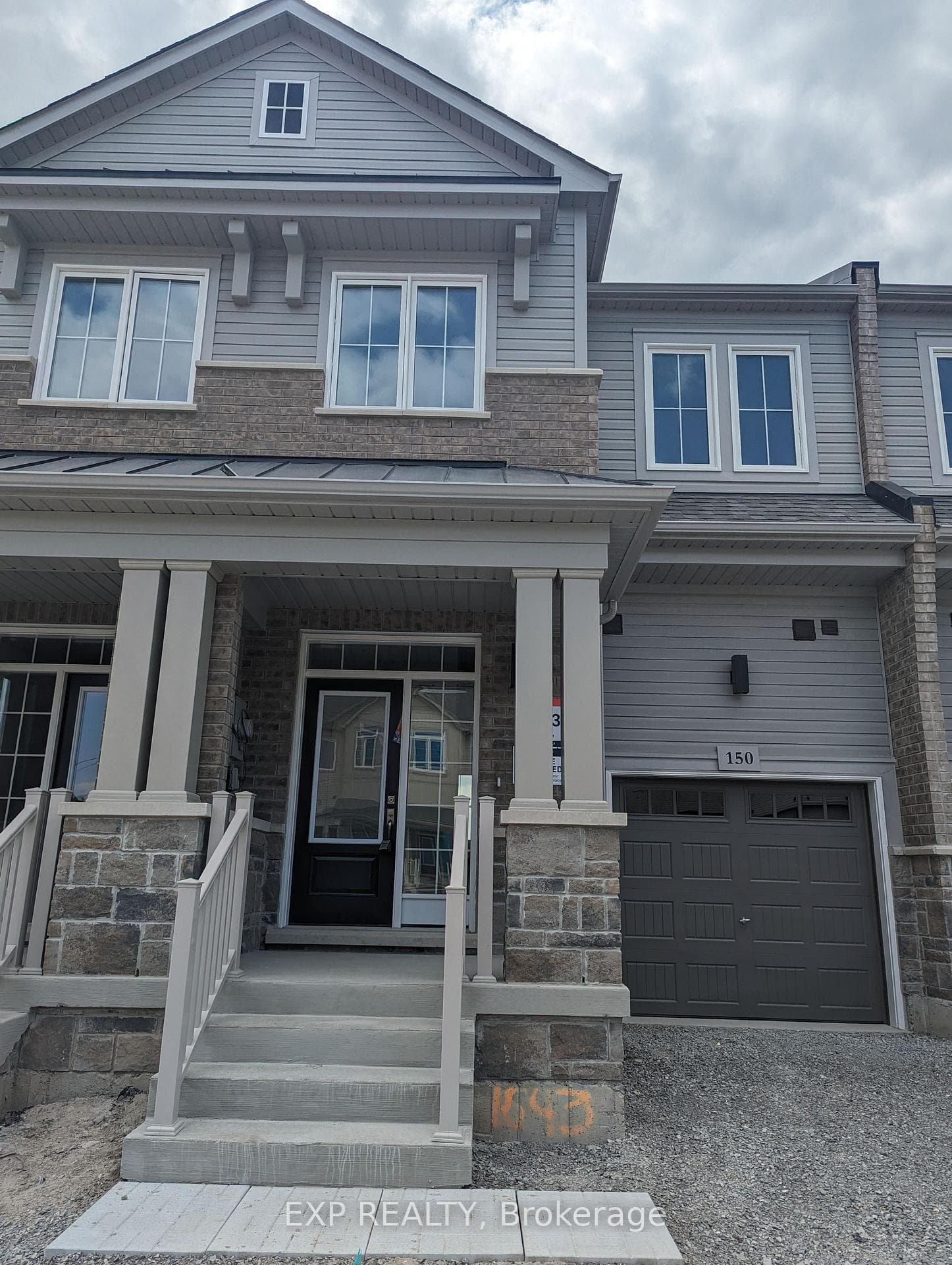 150 Greer Street photo 1