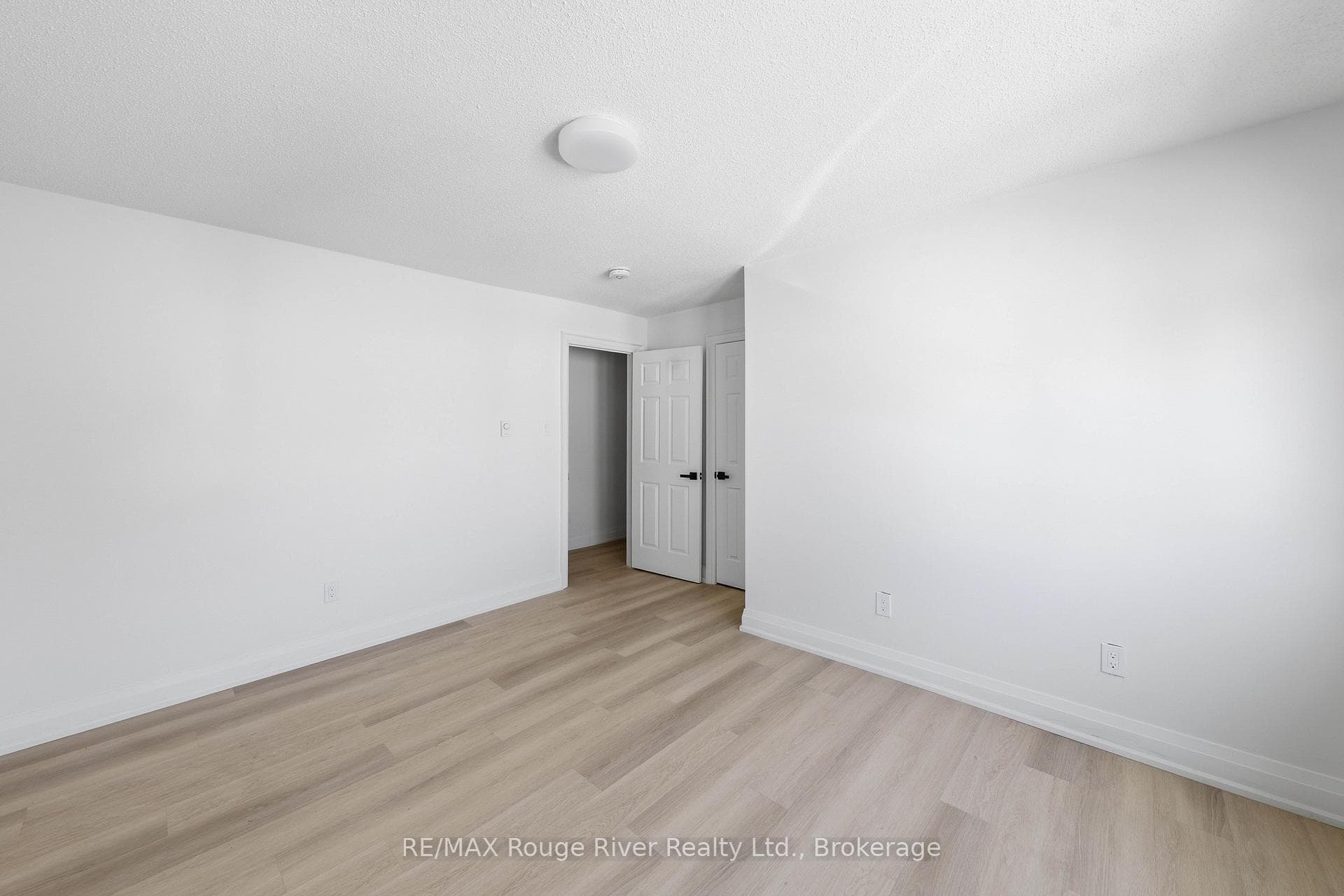 144 Macdonald Avenue Unit Unit B photo 10