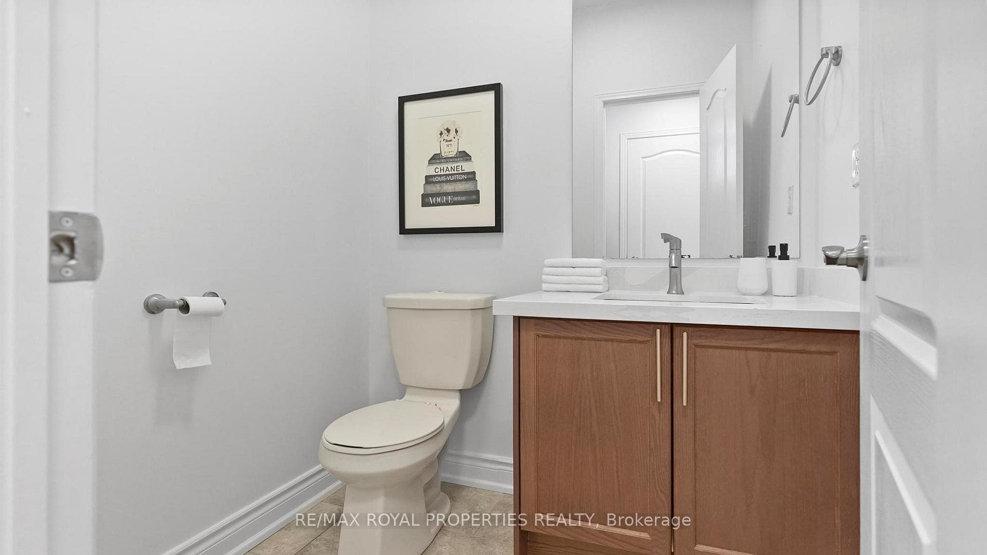 99 Durhamview Crescent photo 27