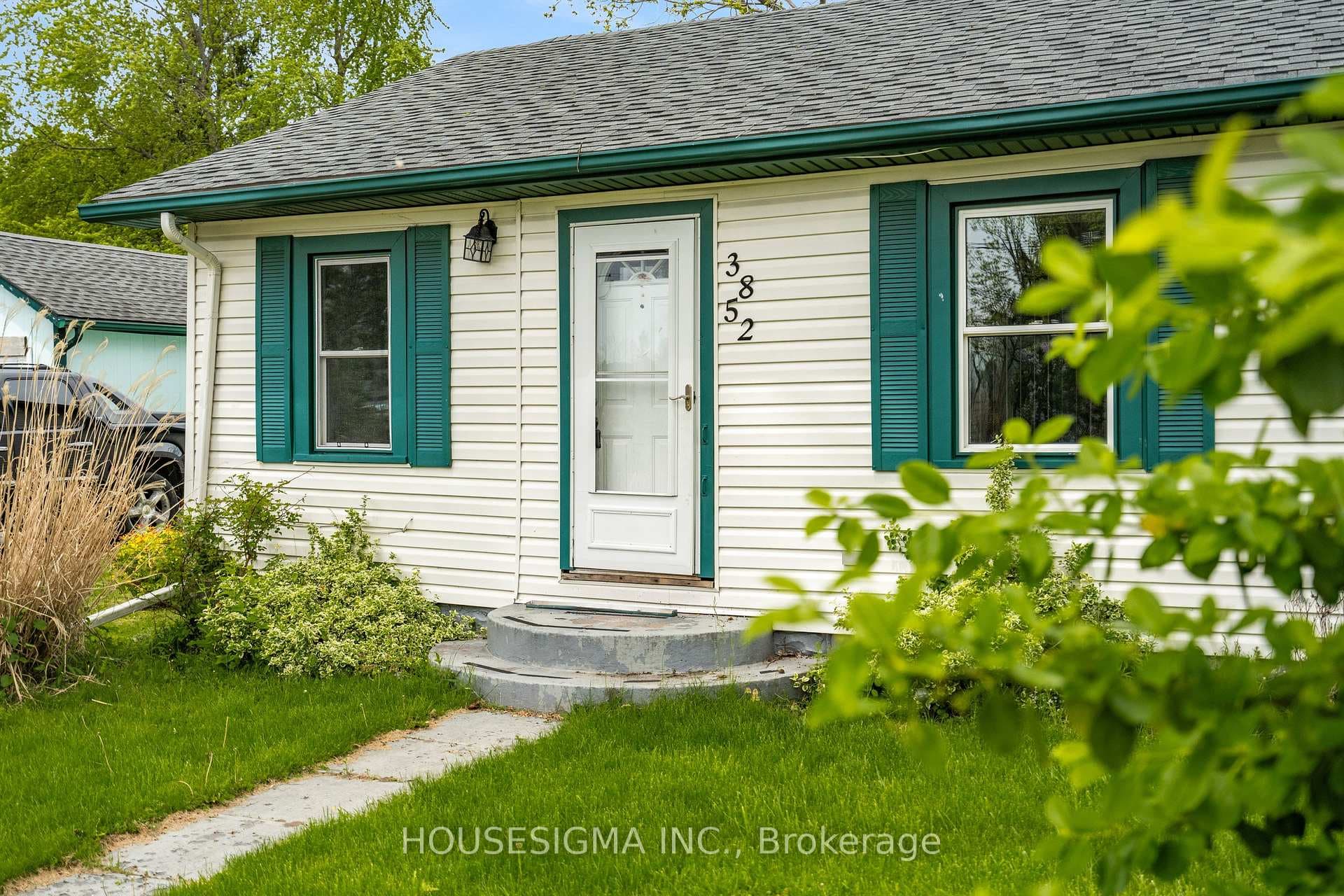 3852 Brunswick Avenue photo 3