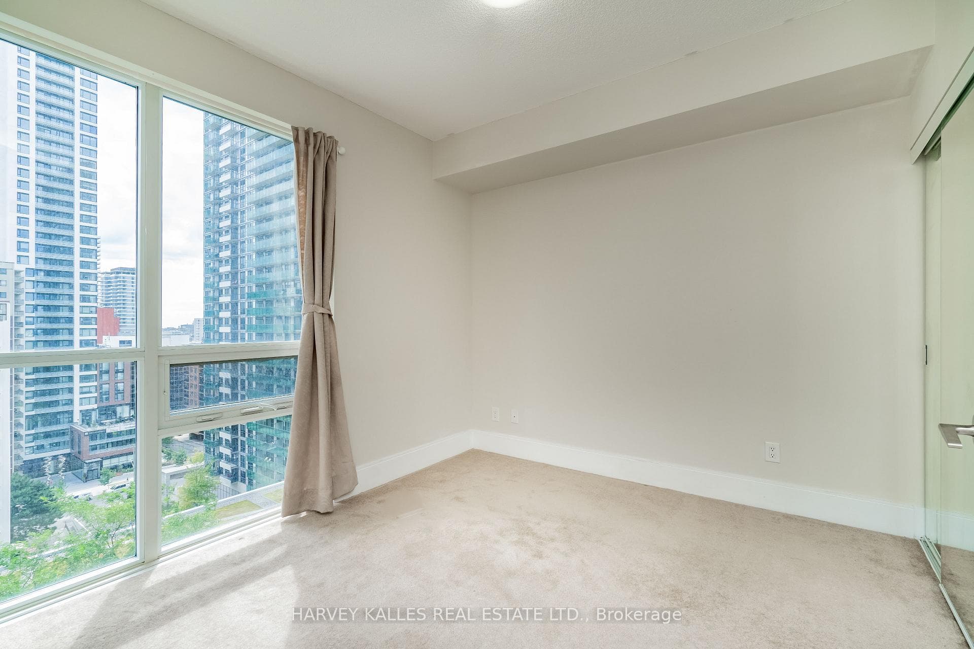 25 Broadway Avenue Unit 1107 photo 19