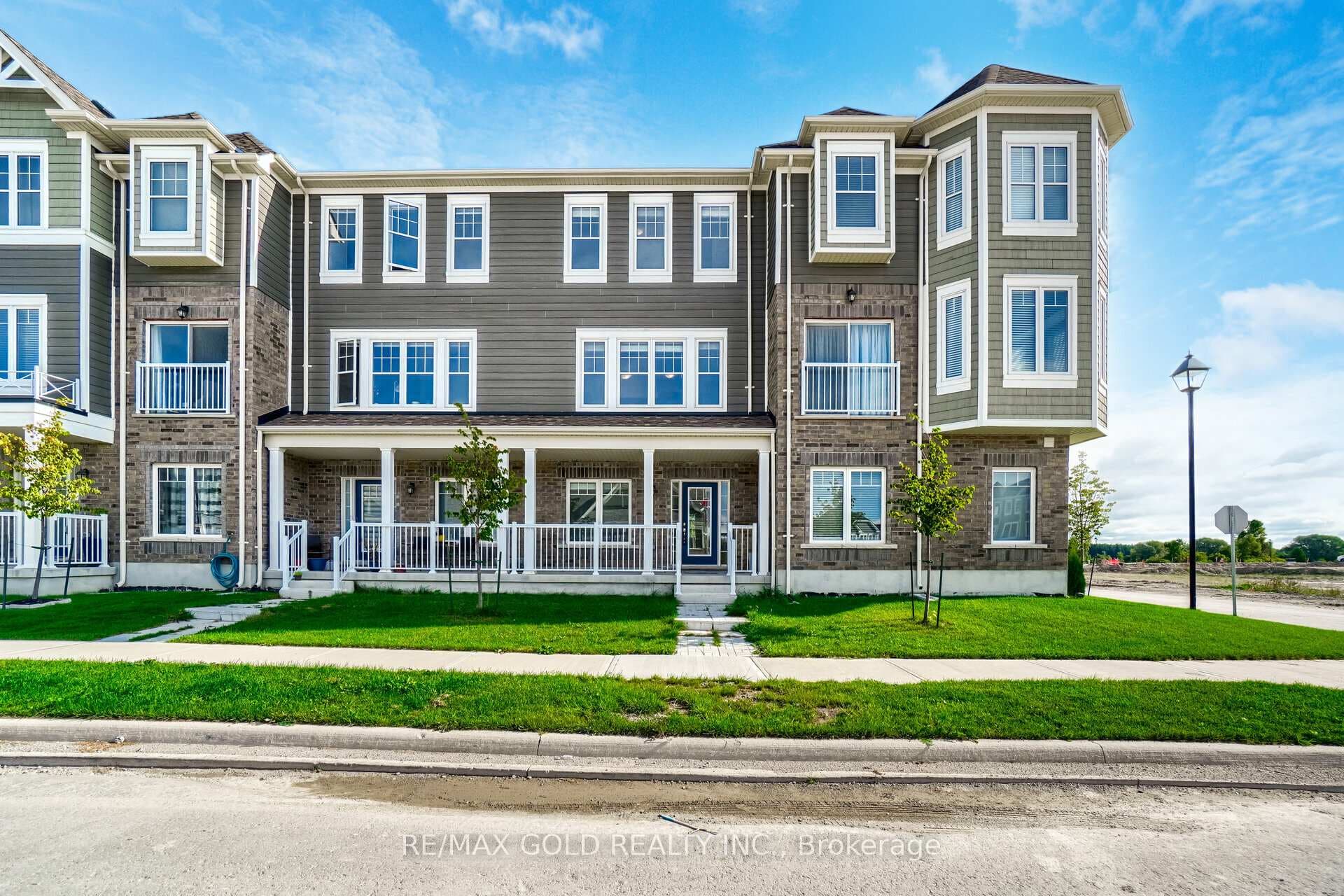 152 Village Gate Drive photo 1