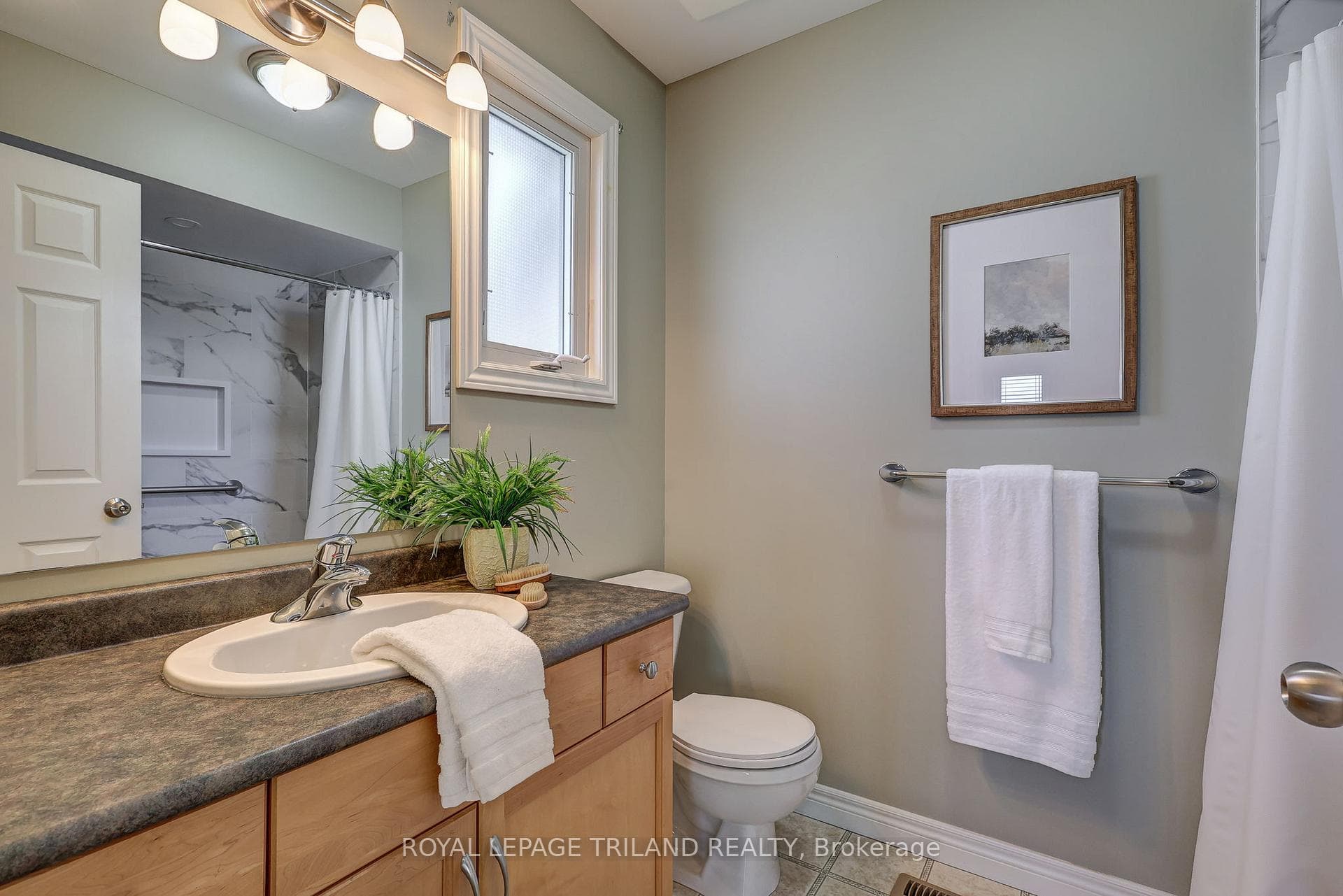 19 ORIOLE LANE, ST. THOMAS - ENSUITE
