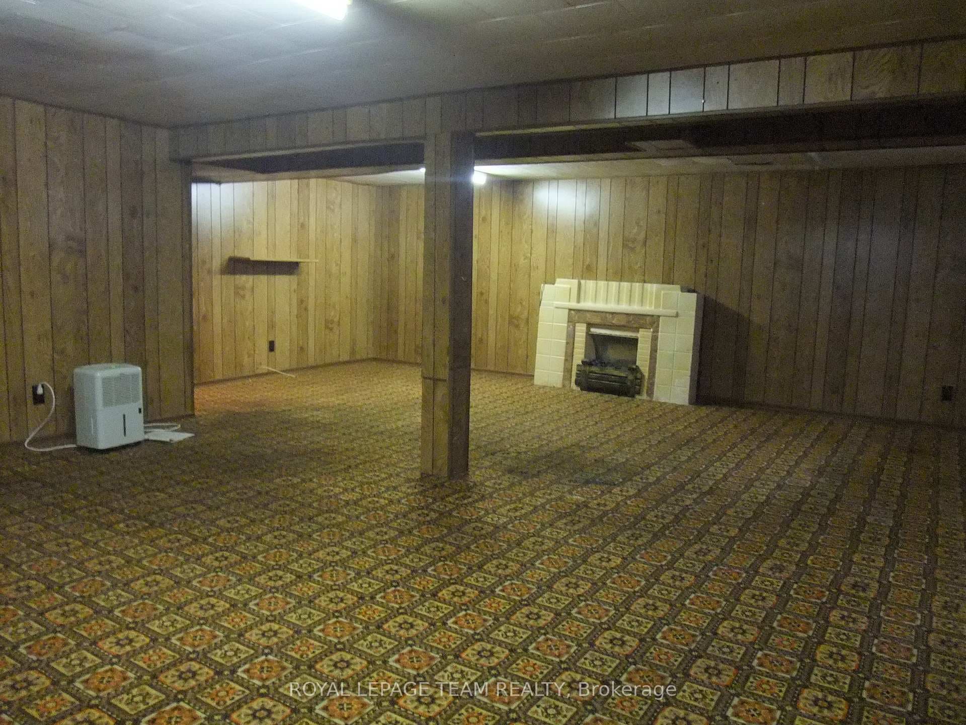 Large familyroom downstairs.