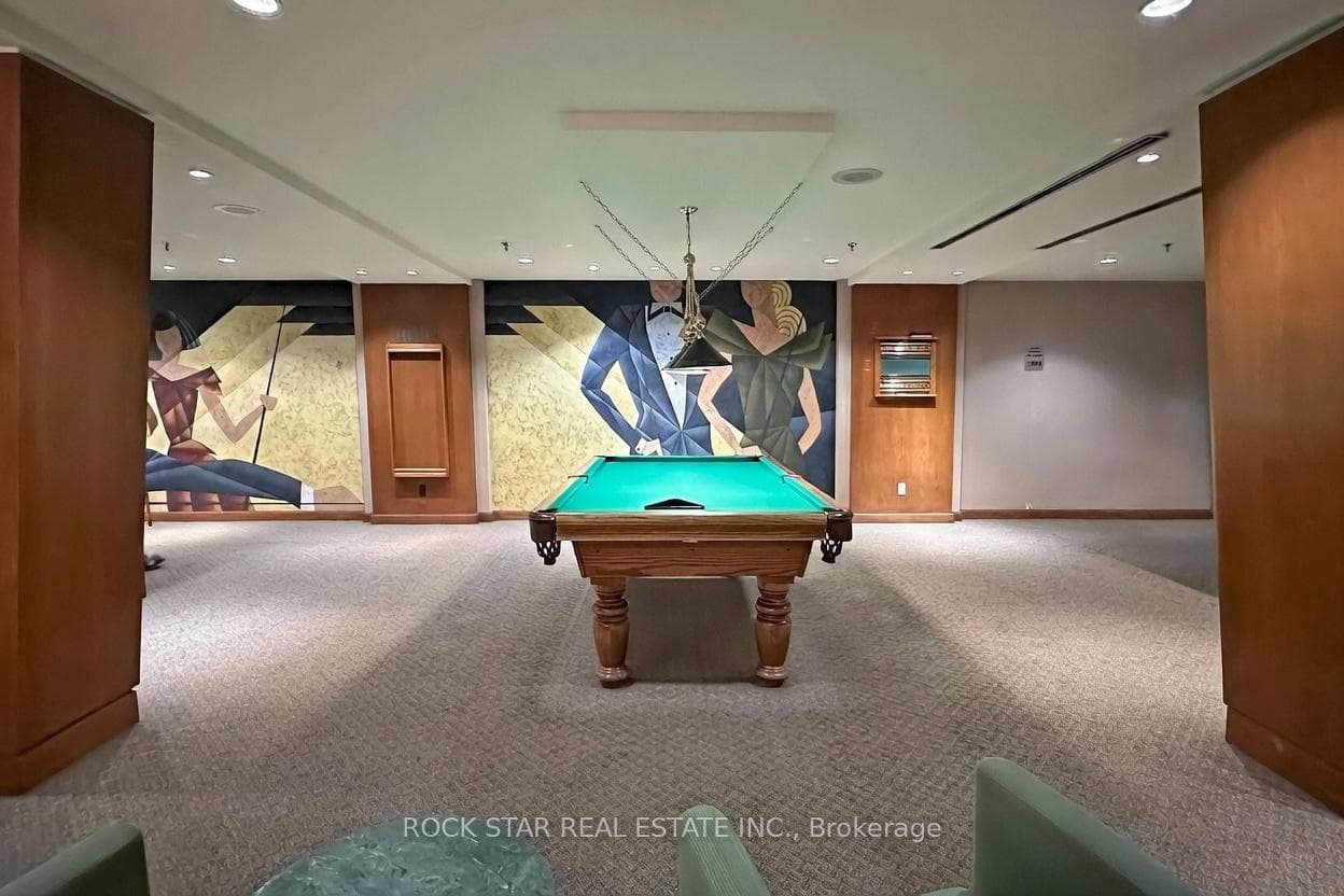 88 Corporate Drive Unit 2702 photo 16