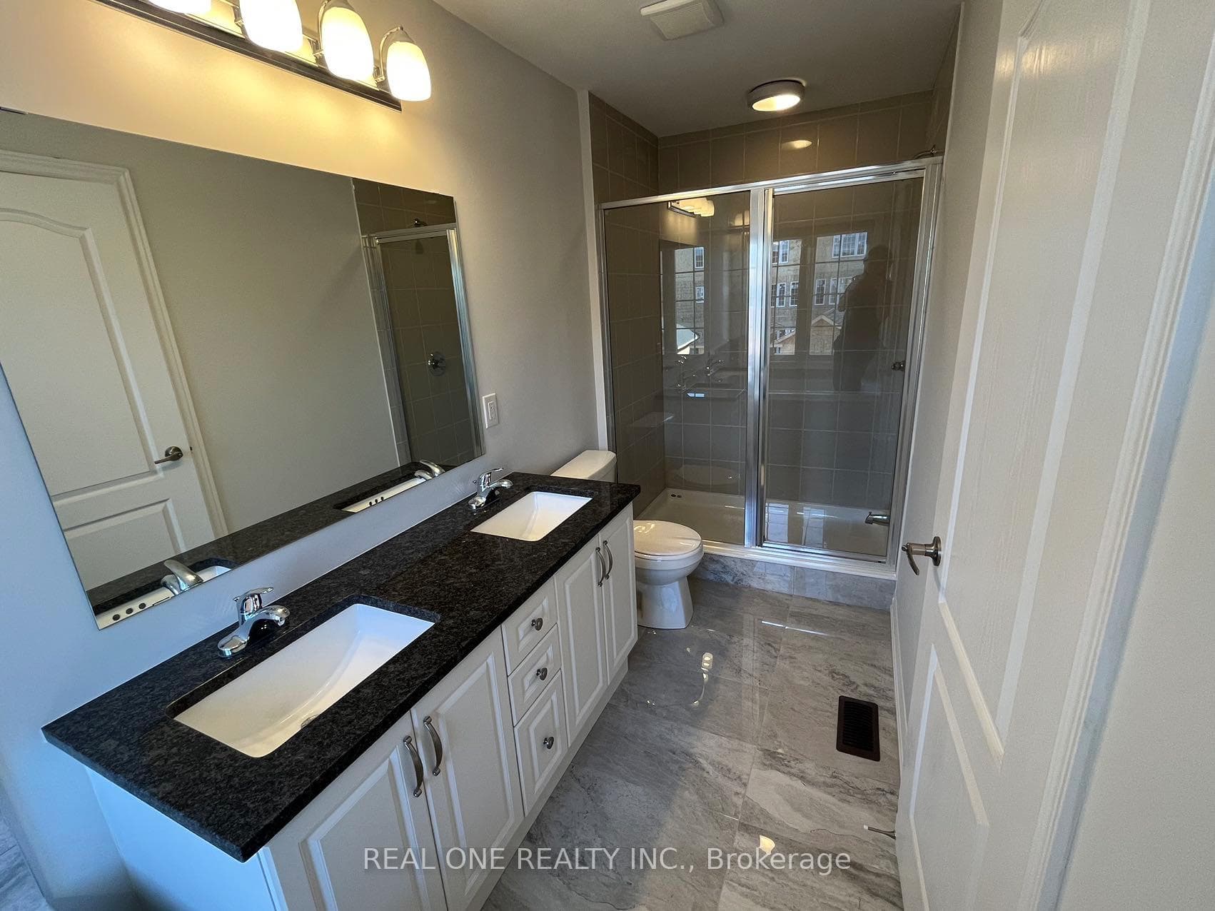 15 Waterleaf Road photo 7
