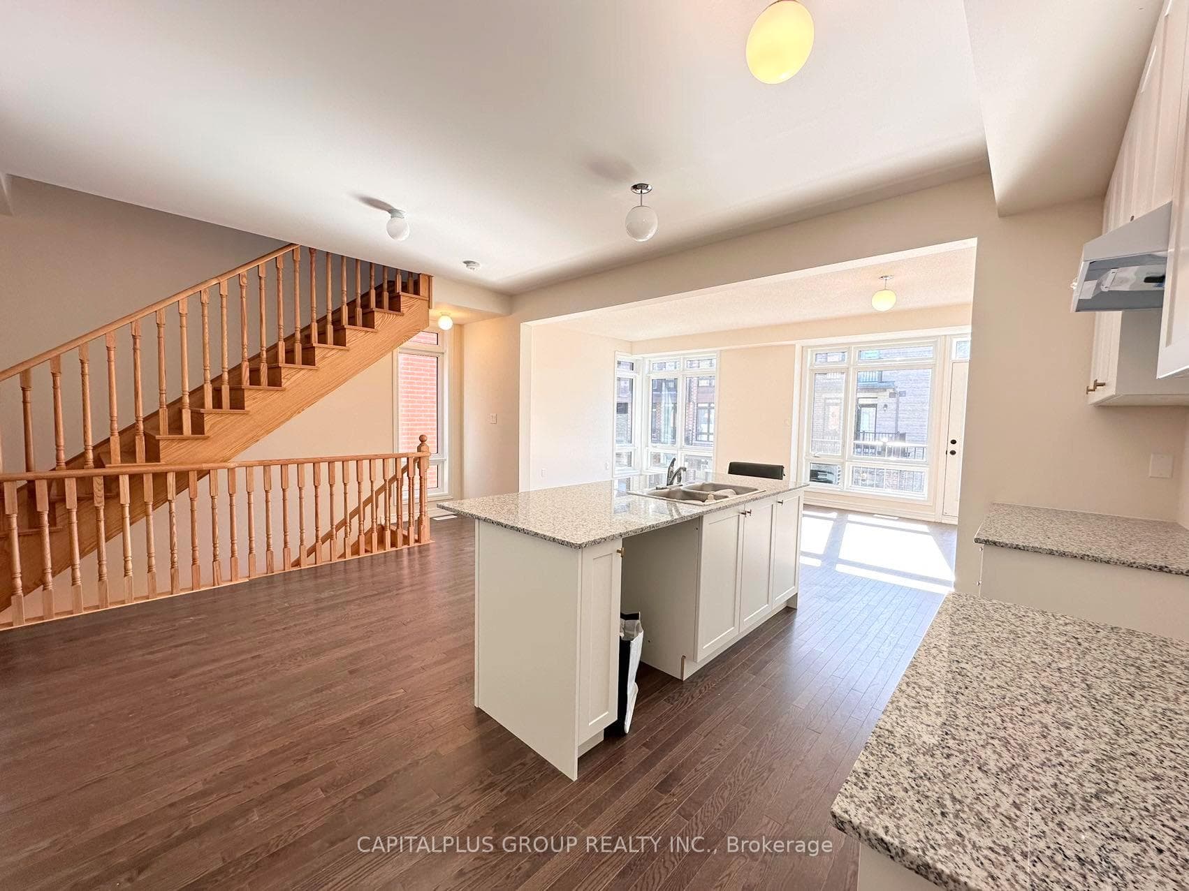 510 Littlewood Lane photo 4
