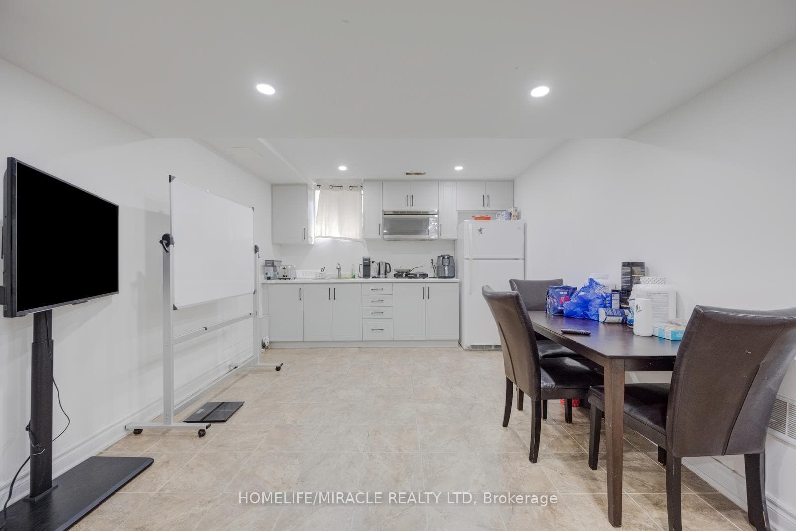 17 Latania Boulevard photo 46