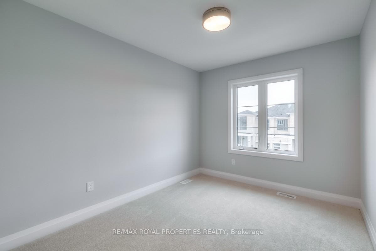 958 Grosbeak Trail photo 15