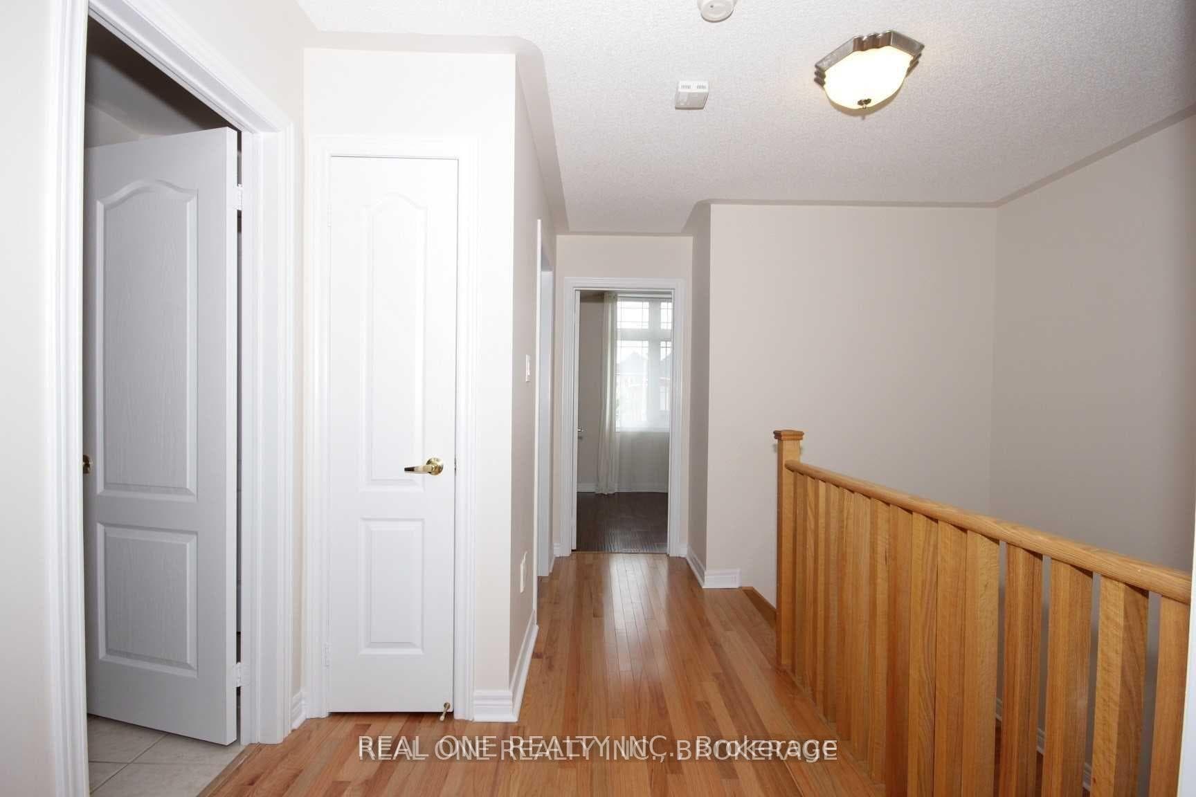 116 Mistywood Crescent photo 25