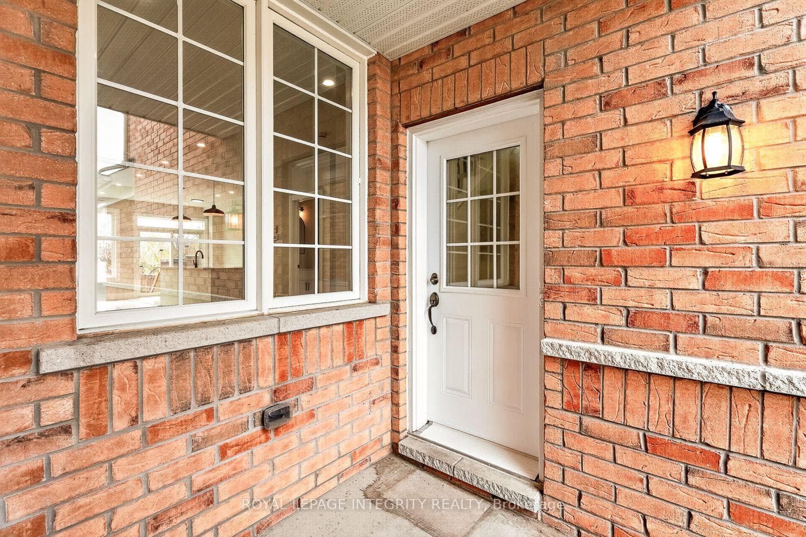169 Desmond Trudeau Drive photo 4