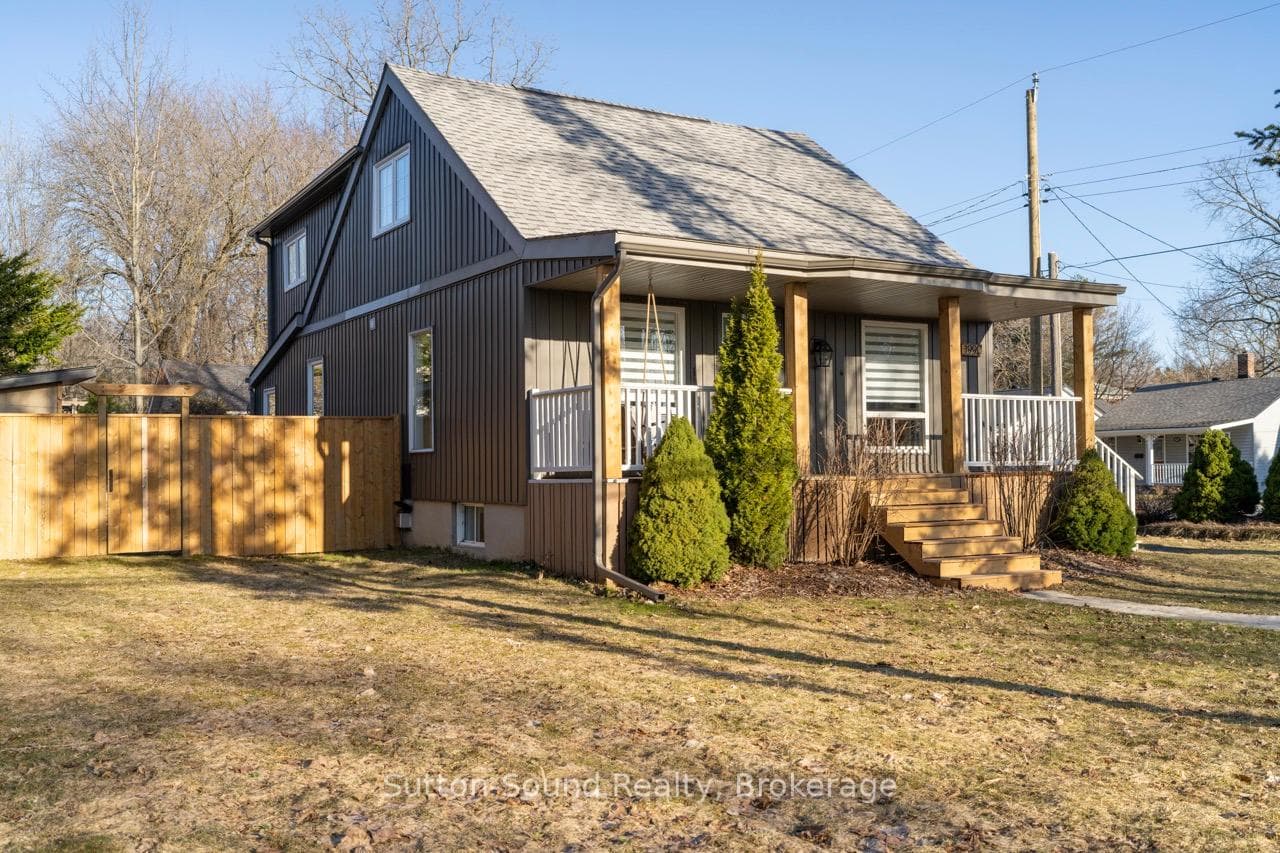1990 4th Avenue photo 1
