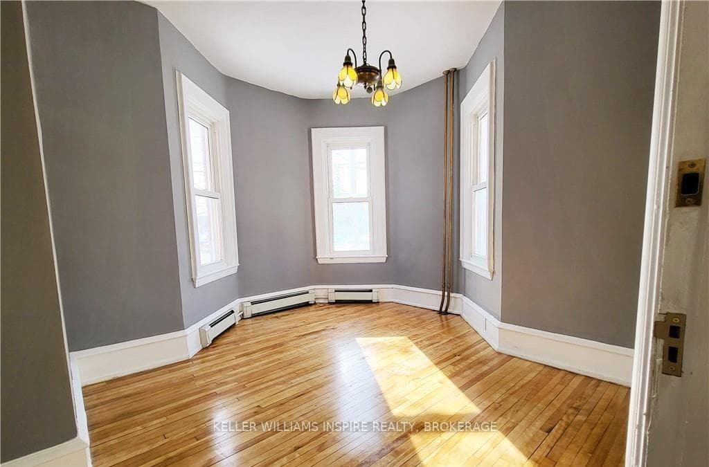 406 Algonquin Avenue Unit front photo 4