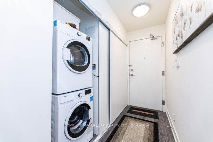 180 Fairview Mall Drive Unit 308 photo 10