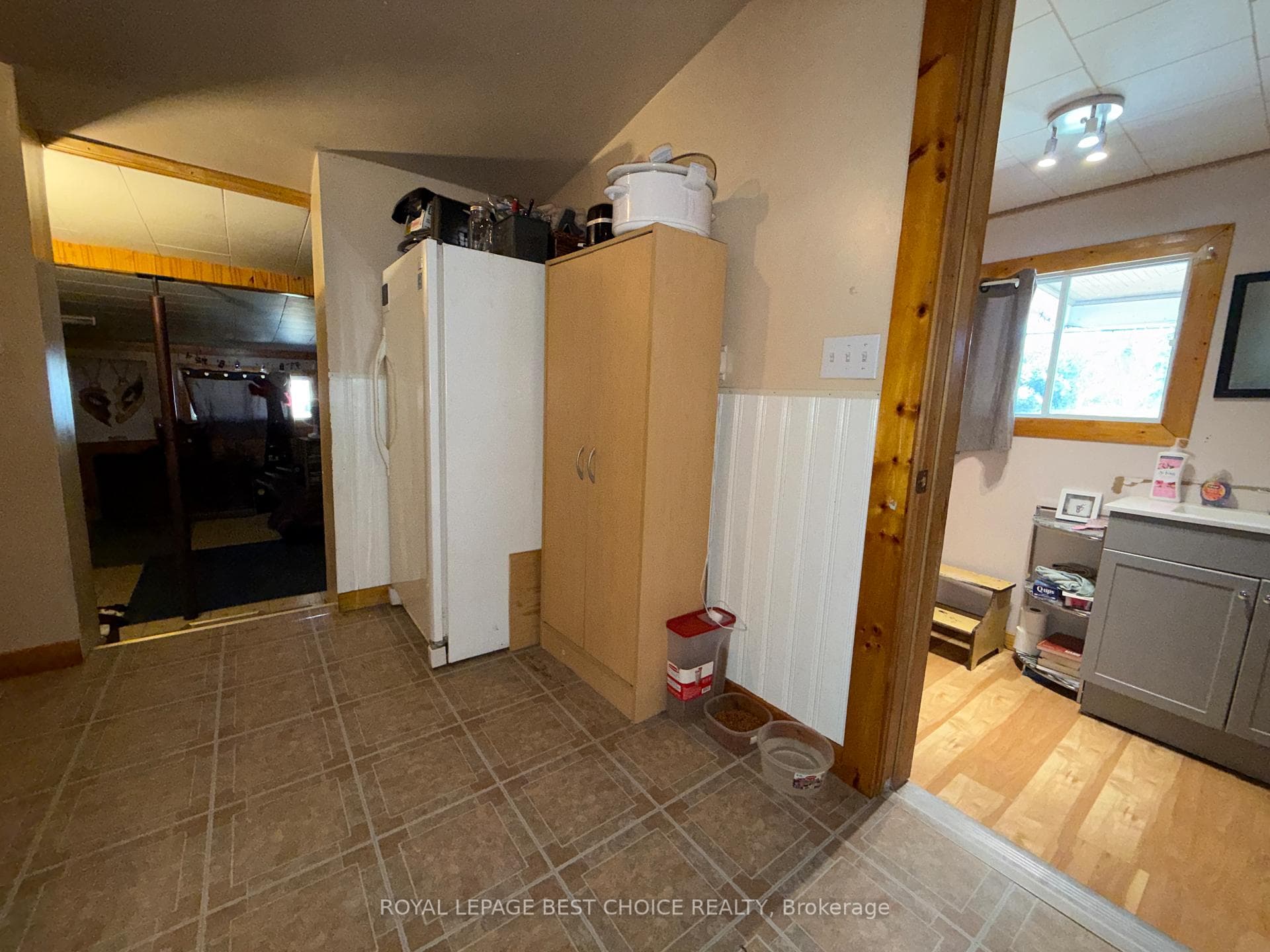 21 7th Avenue photo 16