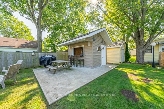 12187 Lakeshore Road photo 28