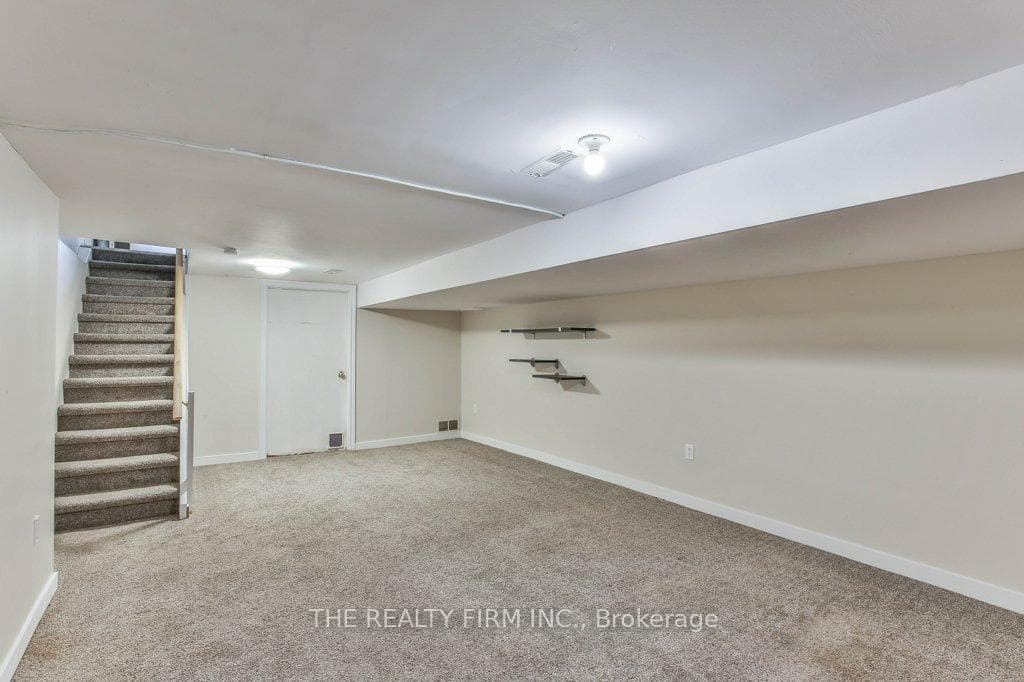 50 Guildwood Walk photo 31
