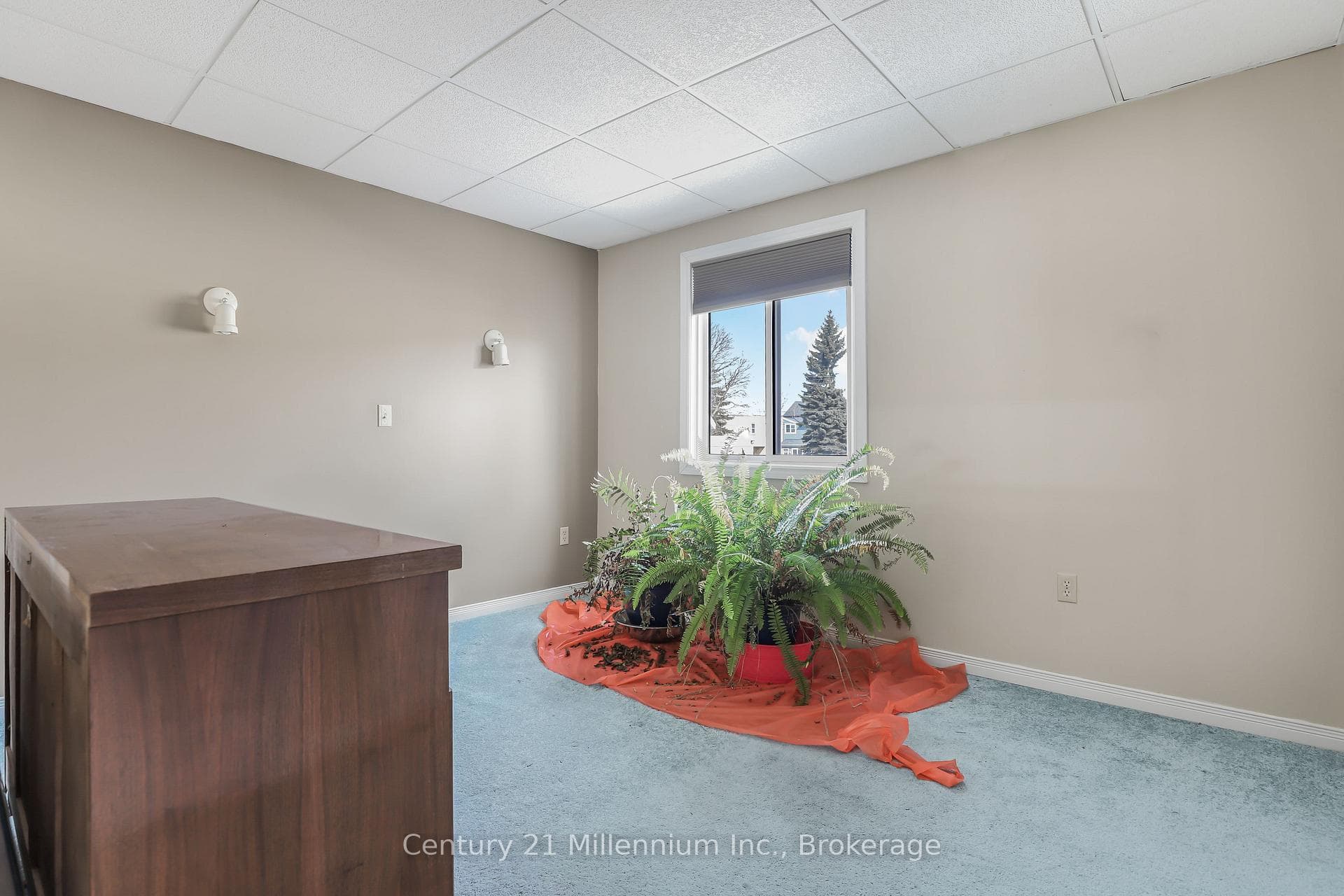 Unit 4 3+2 bedrooms, 2 baths, forced air gas w/AC