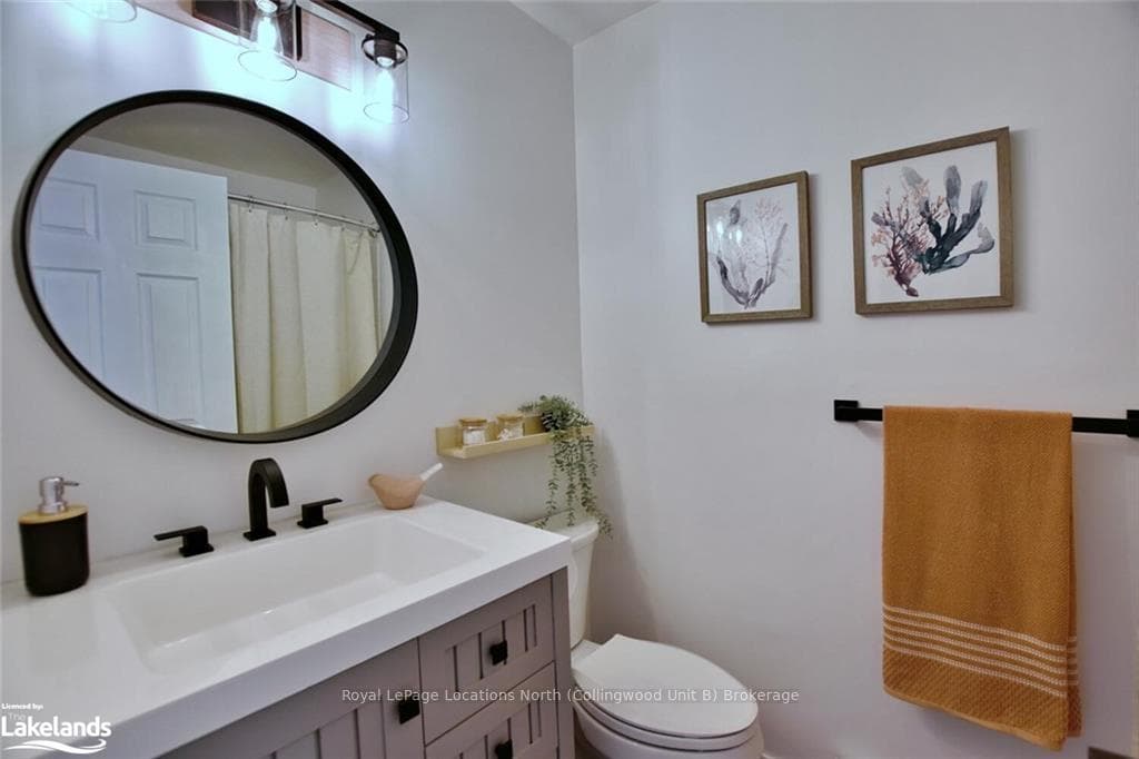 207 ESCARPMENT Crescent photo 45
