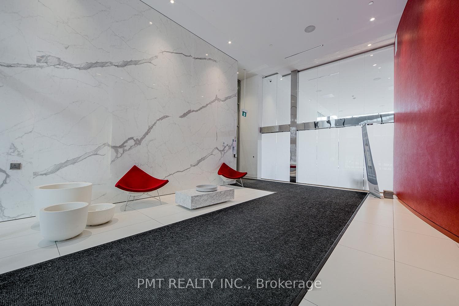 185 Roehampton Avenue Unit 2401 photo 47