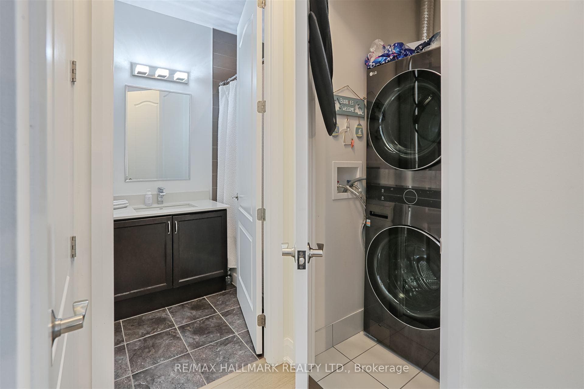 2480 Prince Michael Drive Unit 718 photo 27