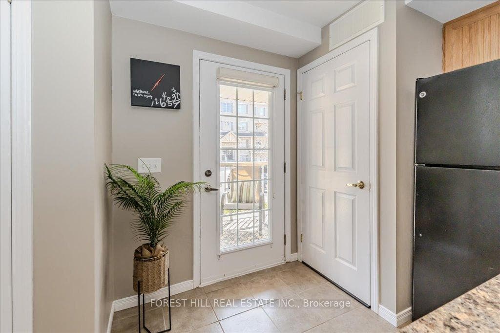 1460 Highland Road Unit 10E photo 15