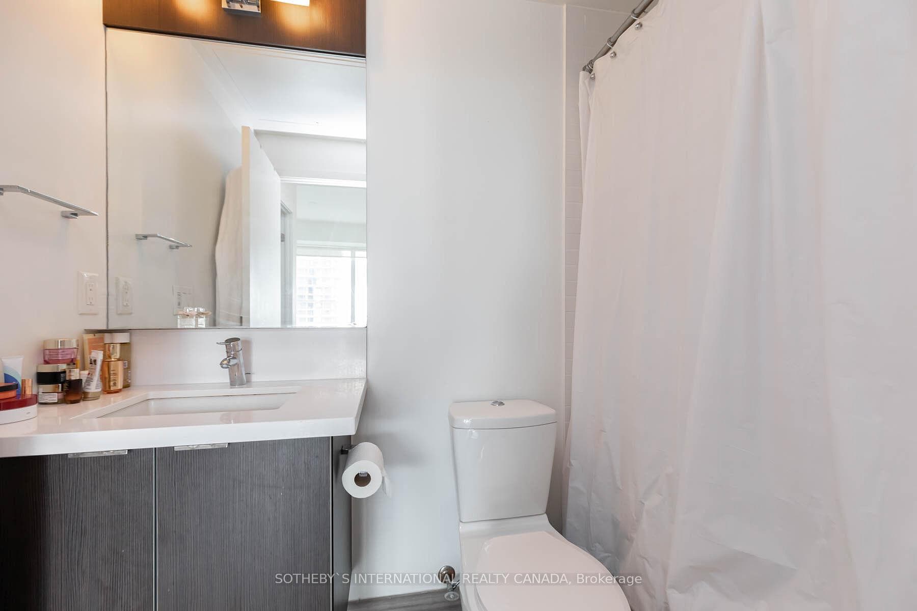 21 Widmer Street Unit 3811 photo 19
