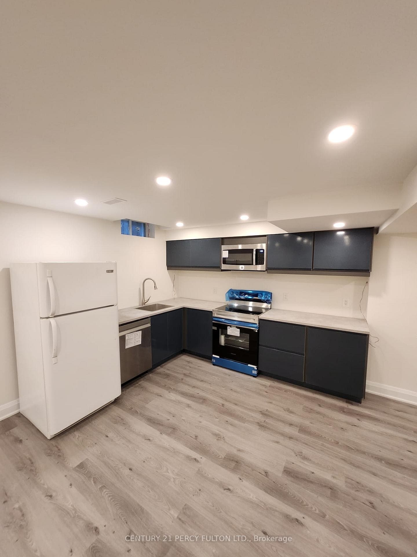 212 River Ridge Boulevard Unit bsmnt photo 1