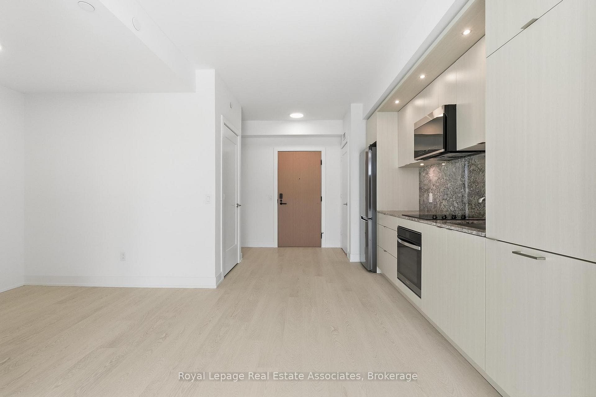 25 Cordova Avenue Unit 910 photo 14