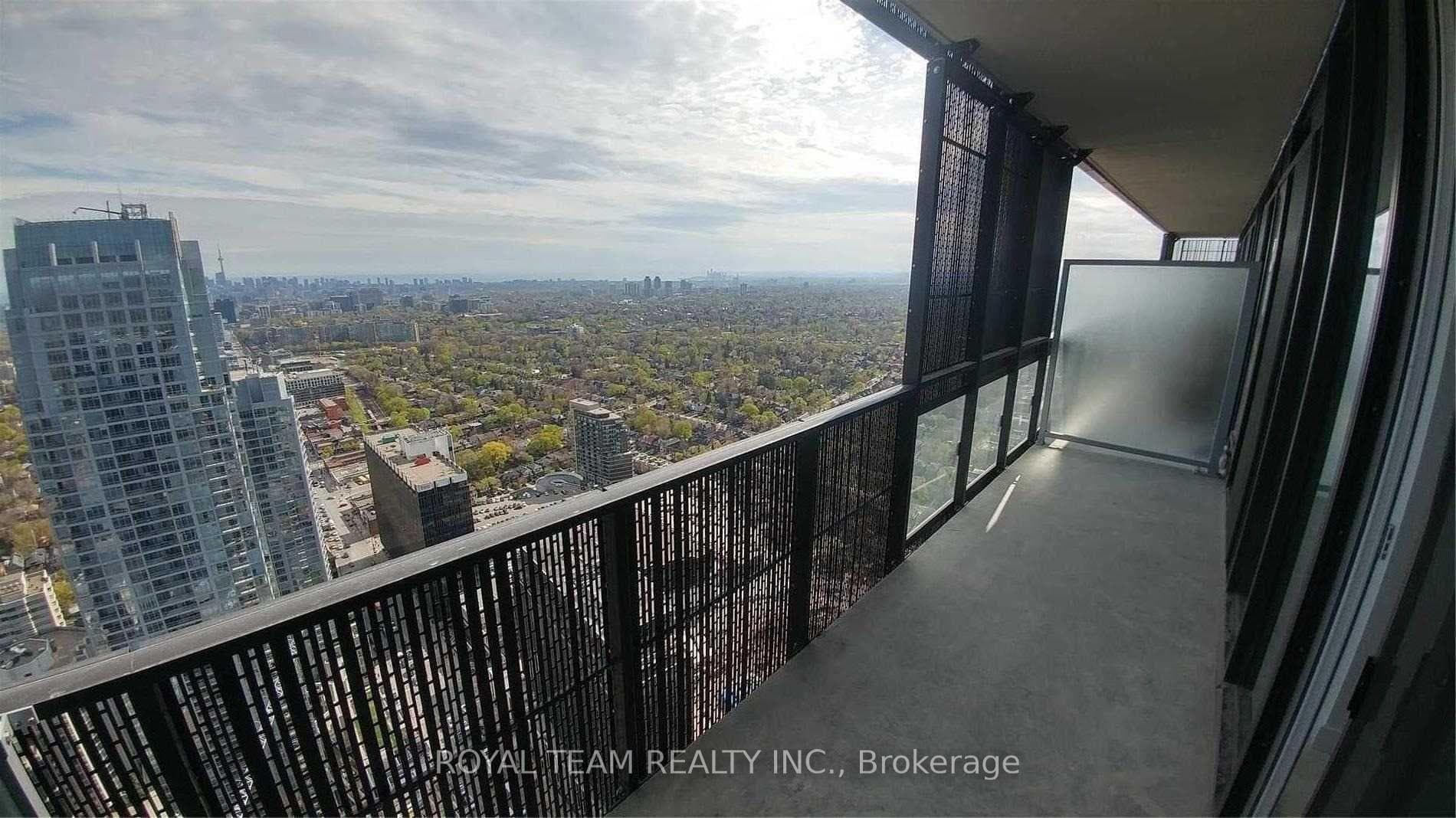 8 Eglinton Avenue Unit 4412 photo 10