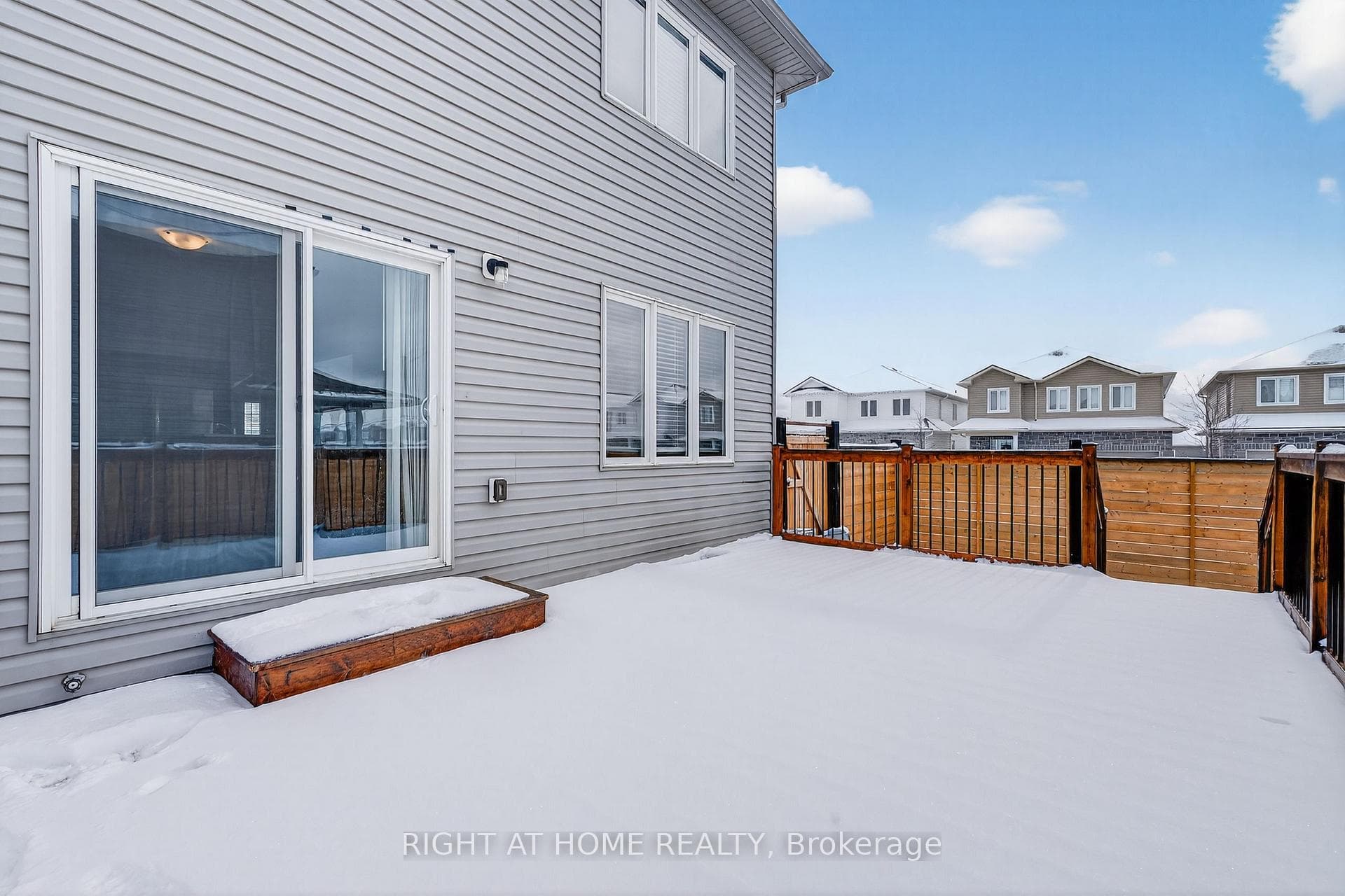 73 Brennan Crescent photo 33
