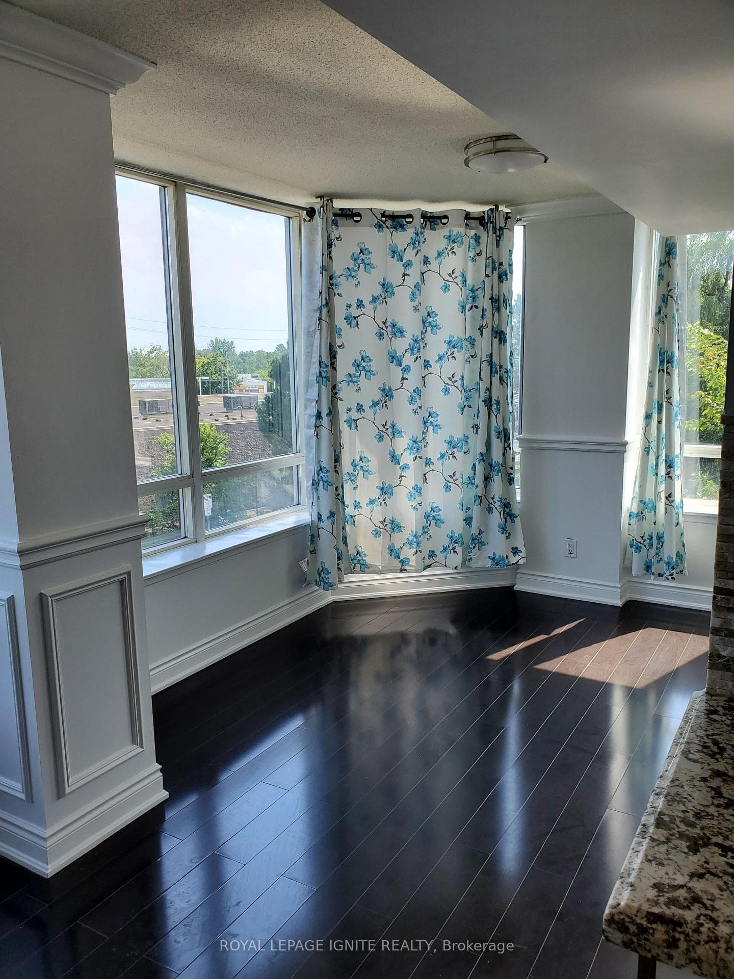 11753 Sheppard Avenue Unit 324 photo 25