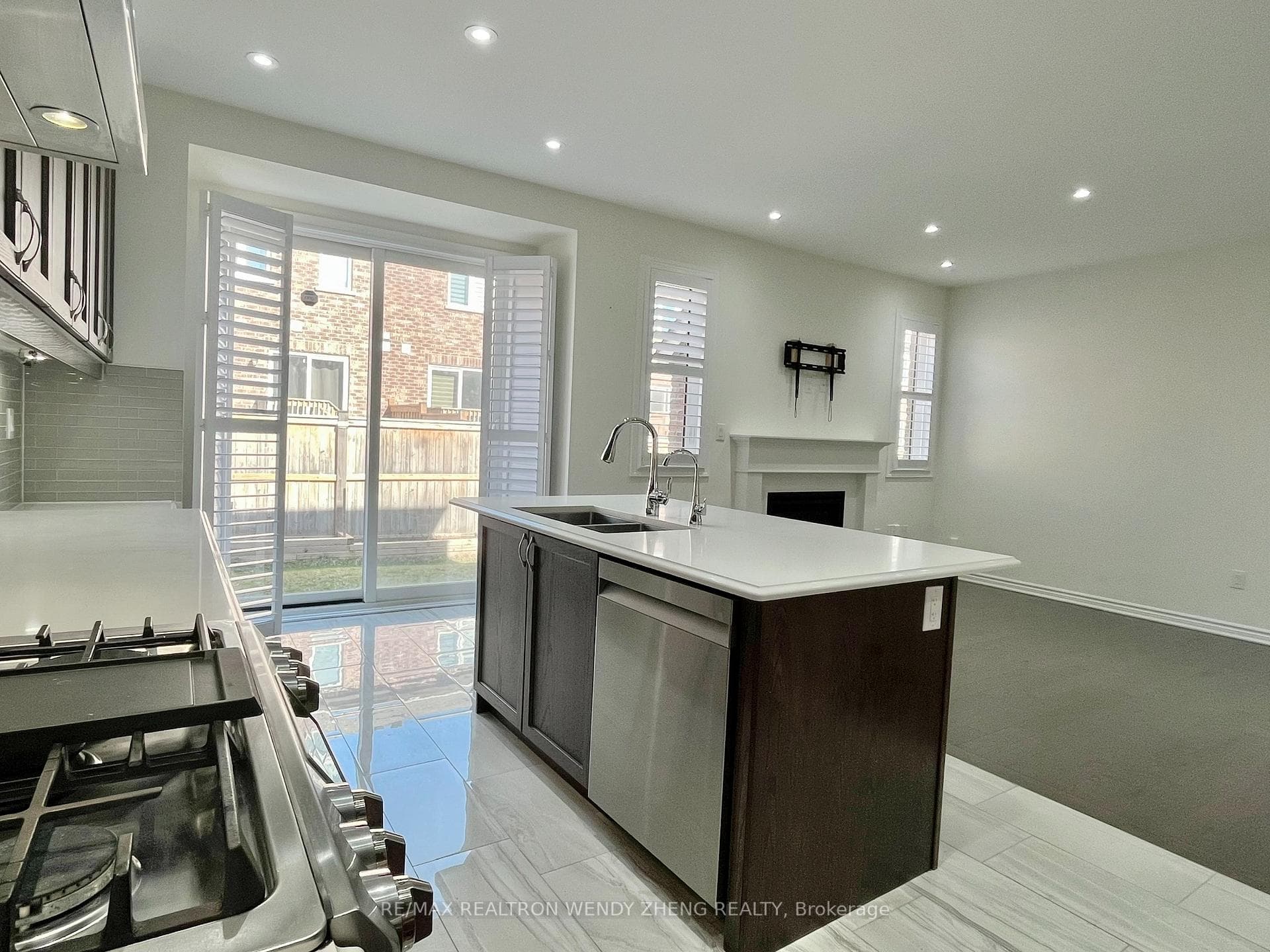 11 Windflower Way photo 1